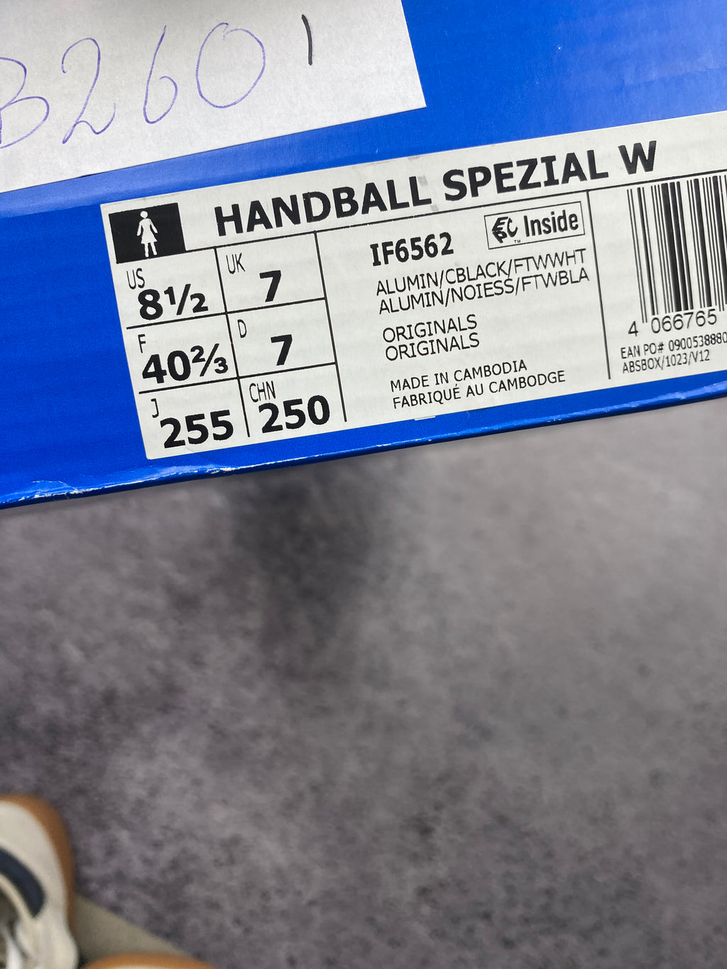 Adidas Handball Spezial beige sneakers size 40 2/3
