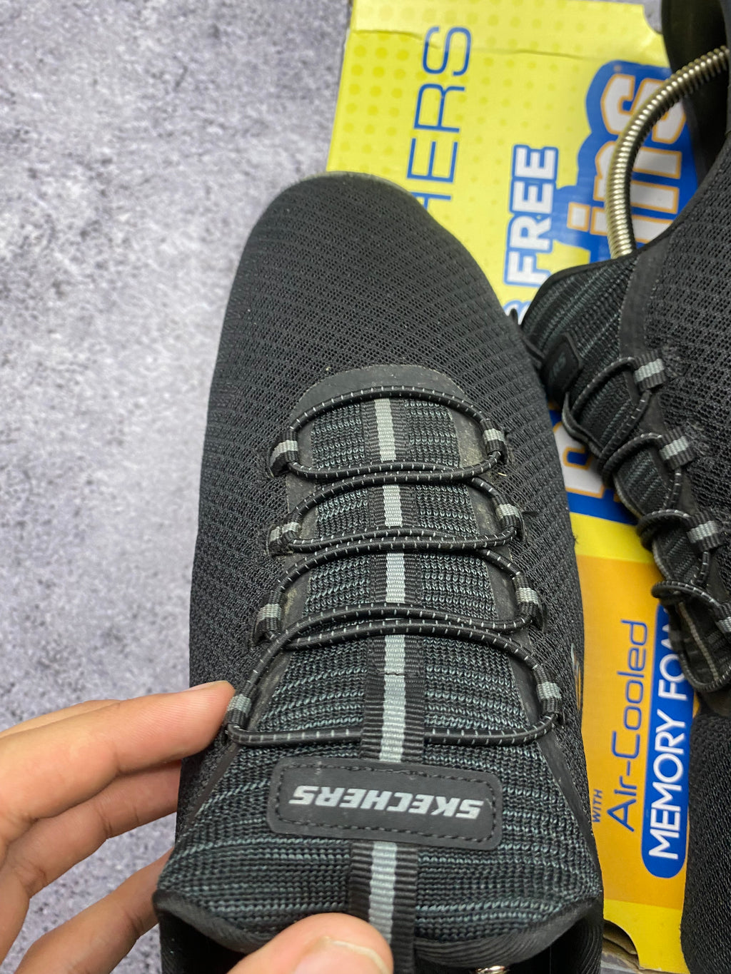 Skechers Slip-Ins Summits High Range 48.5 / UK 13 – Black Sneakers