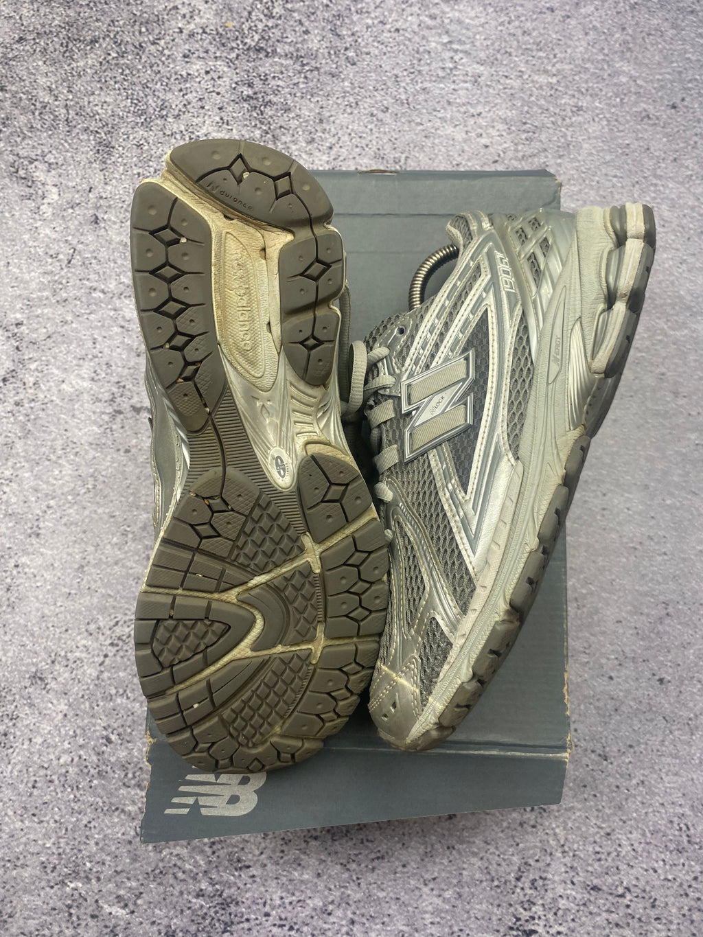 New Balance 1906R Silver Grey Running Sneakers Y2K 43