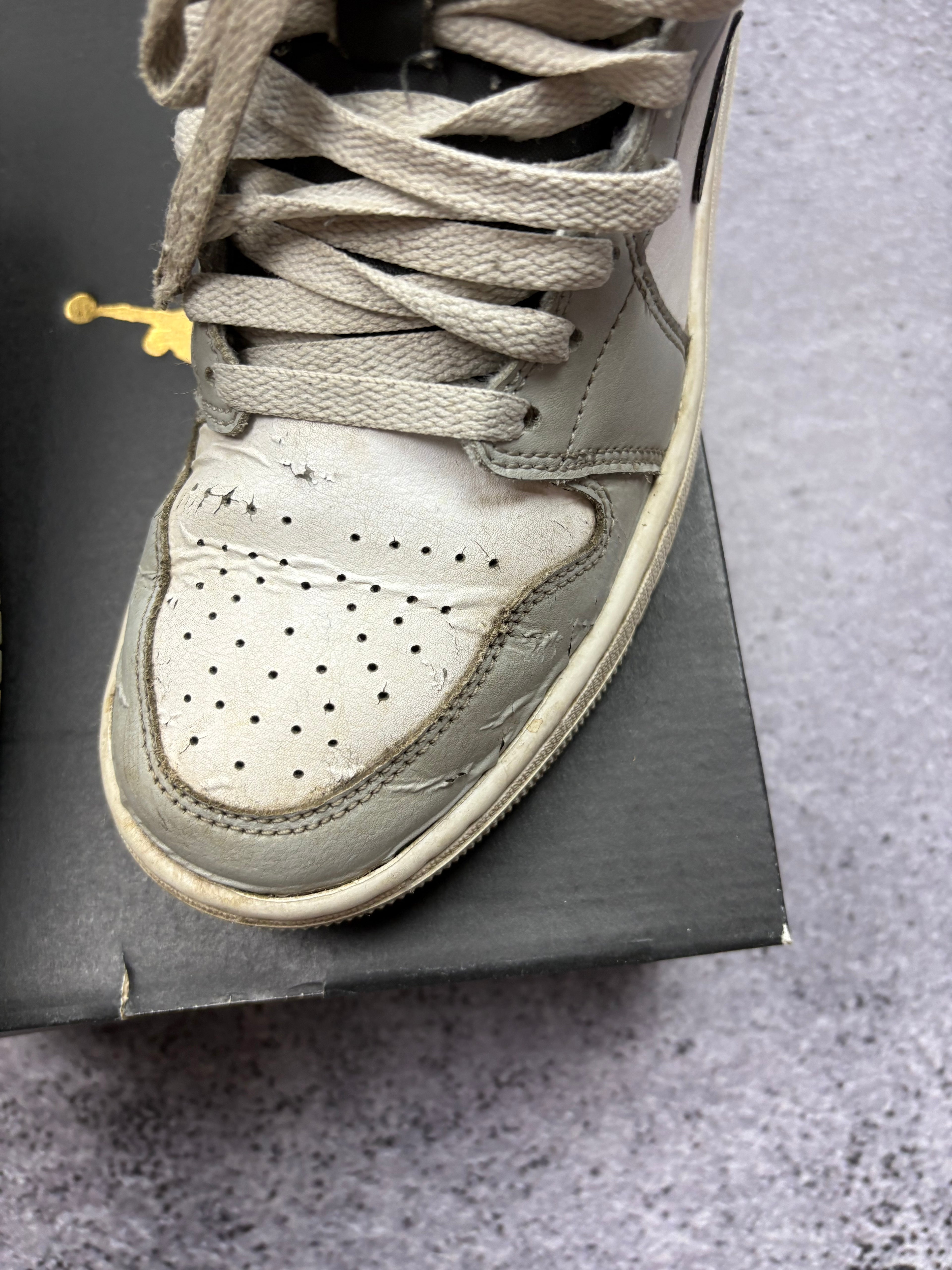 Nike Air Jordan 1 Mid Light Smoke Grey White Anthracite High Top Sneakers EU 40.5