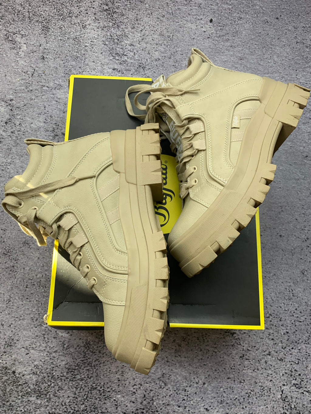 Buffalo London Aspha Mid – sneakersy platformowe r. 42 + box