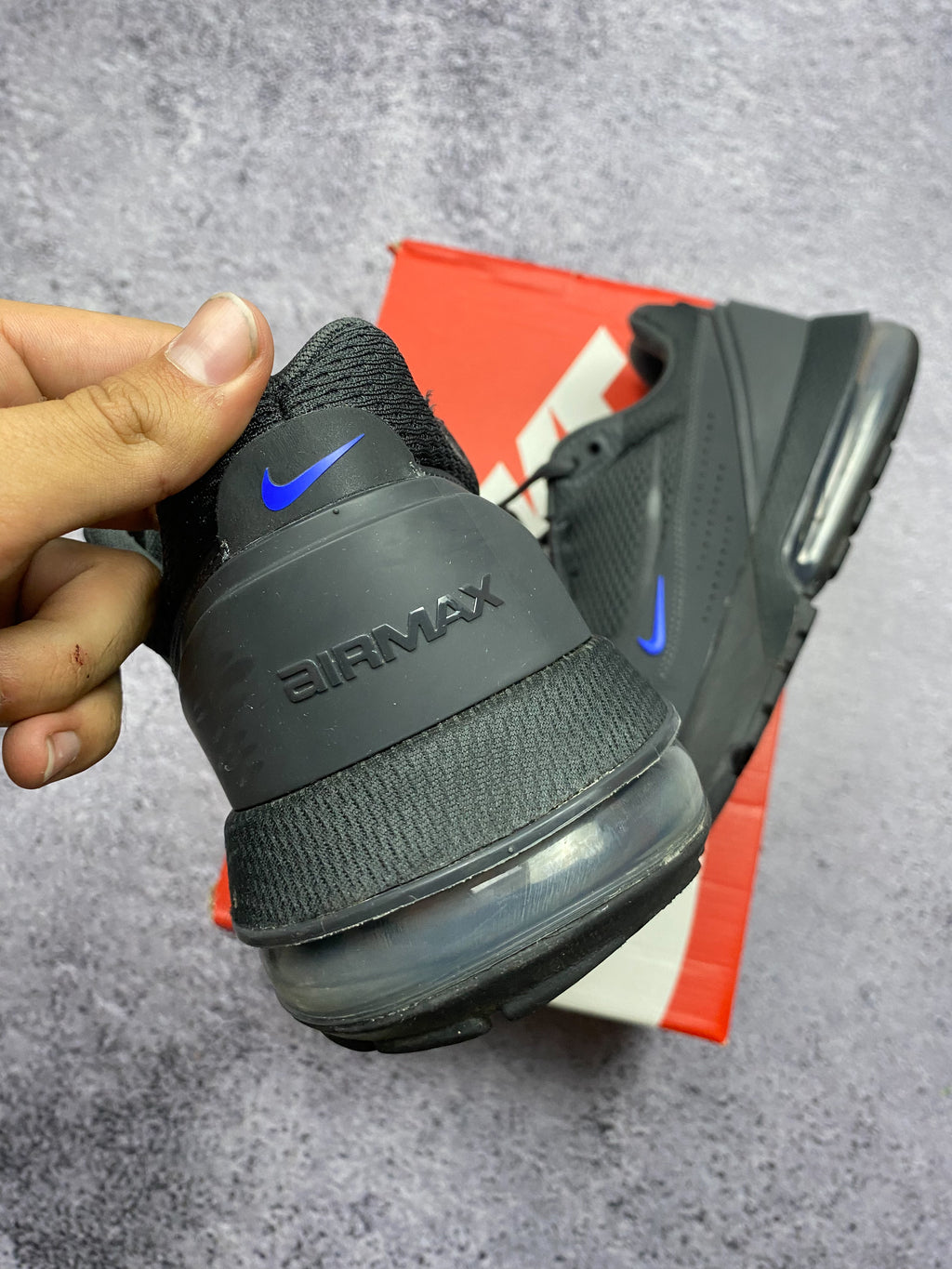 Nike Air Max Pulse 45.5 – Anthracite/Blue sports sneakers