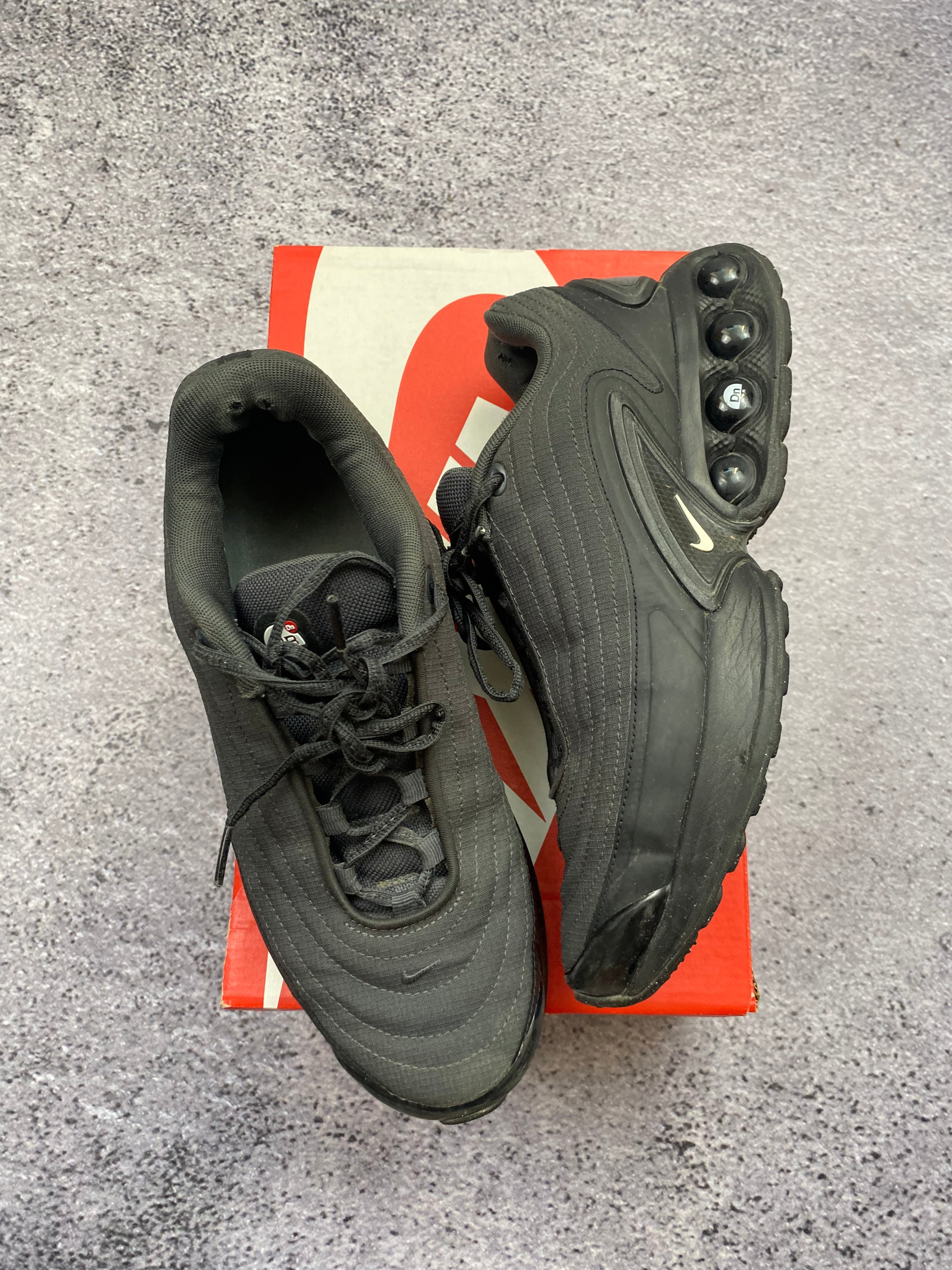 Nike Air Max Dn black sports sneakers size 40.5