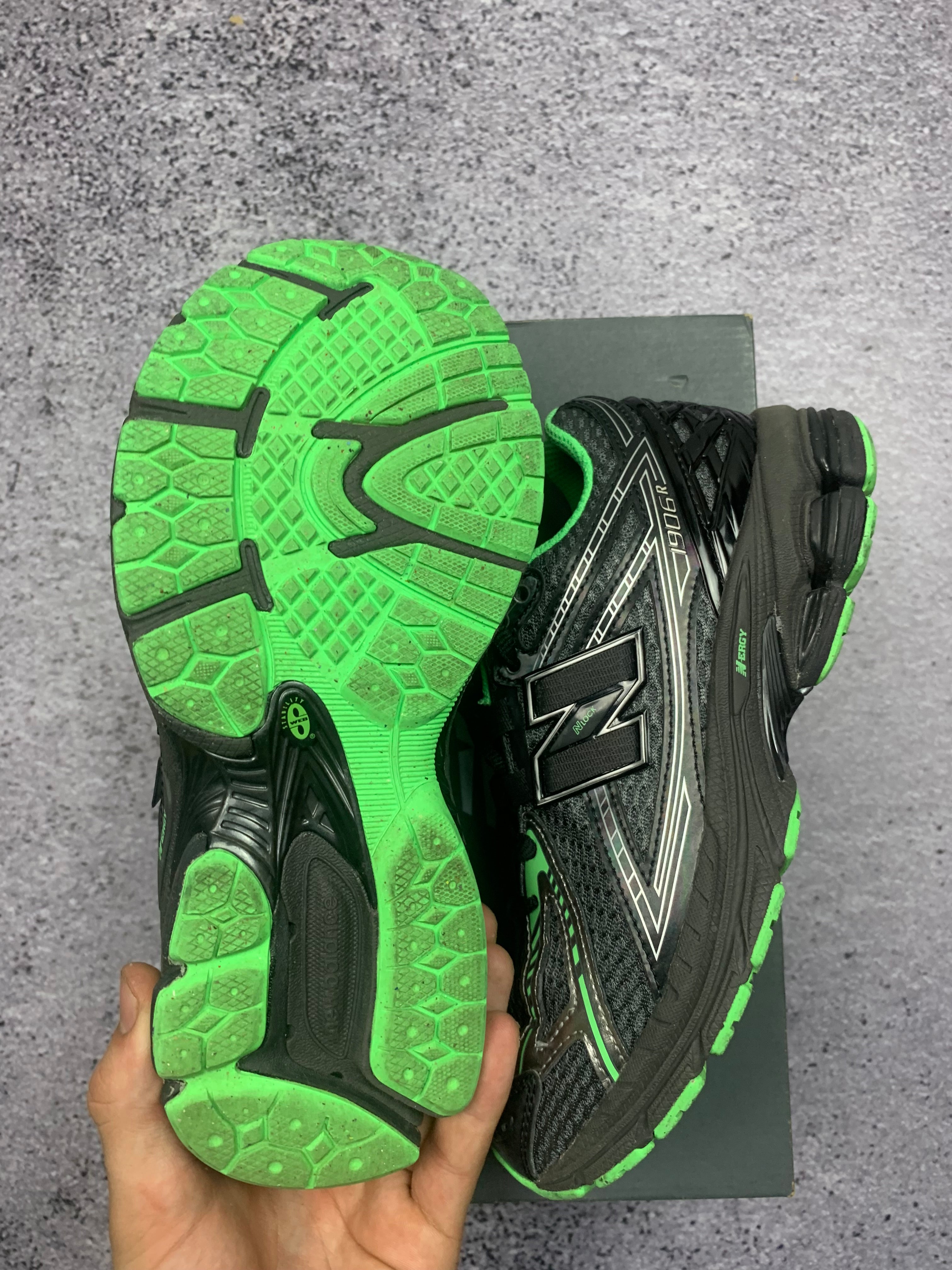 New Balance 1906R r. 37 sneakersy stan idealny z boxemf