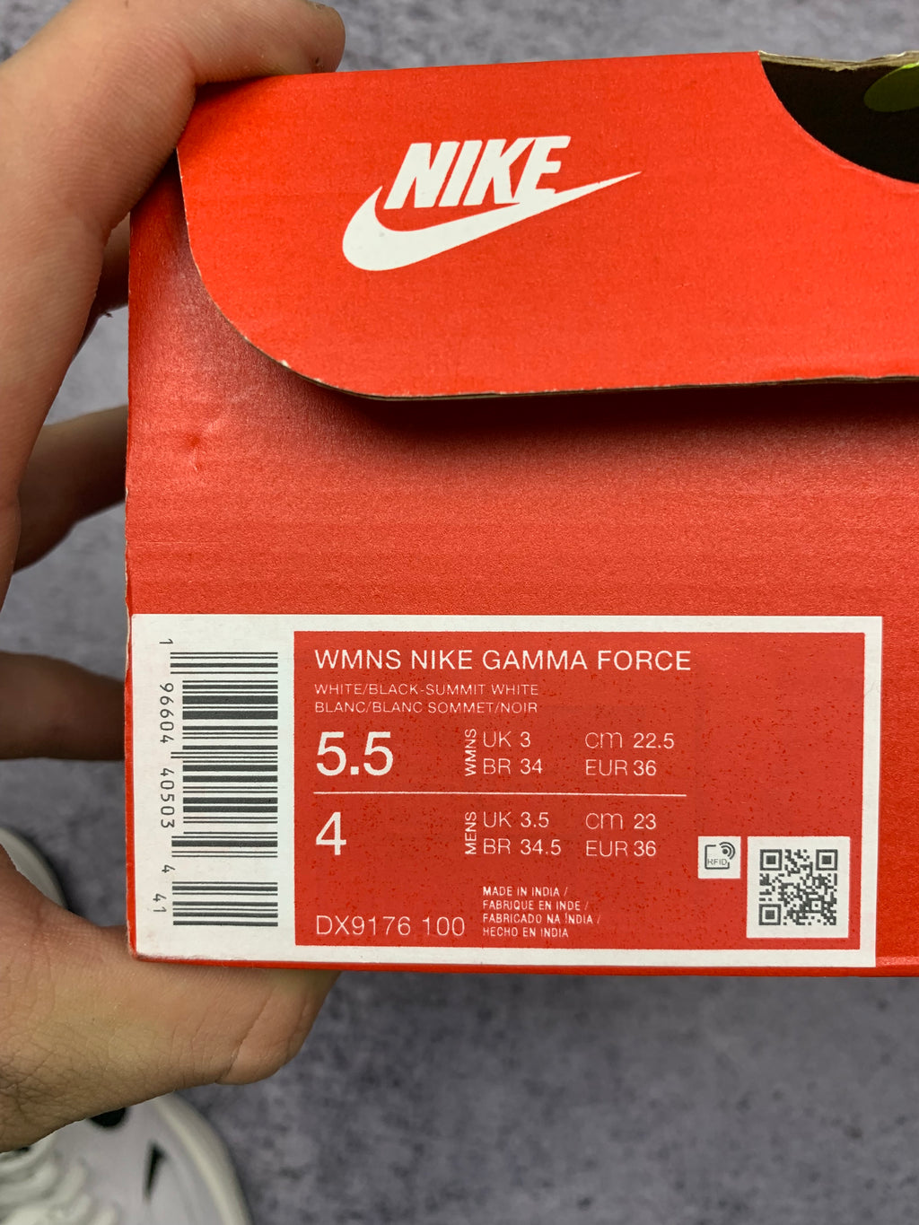 Nike Gamma Force White/Black – sneakersy damskie r. 36