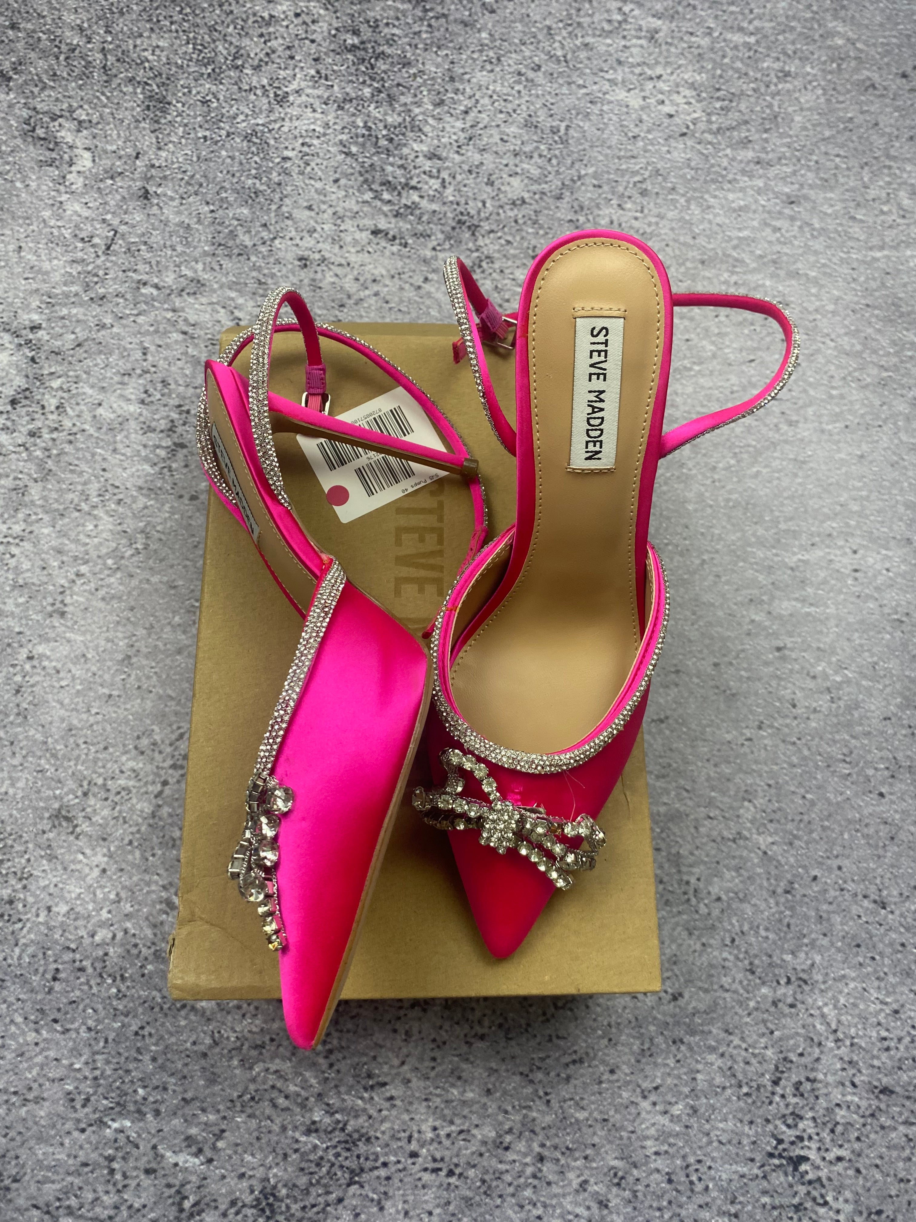 Steve Madden pink stiletto heels with rhinestones and bow, size 40
