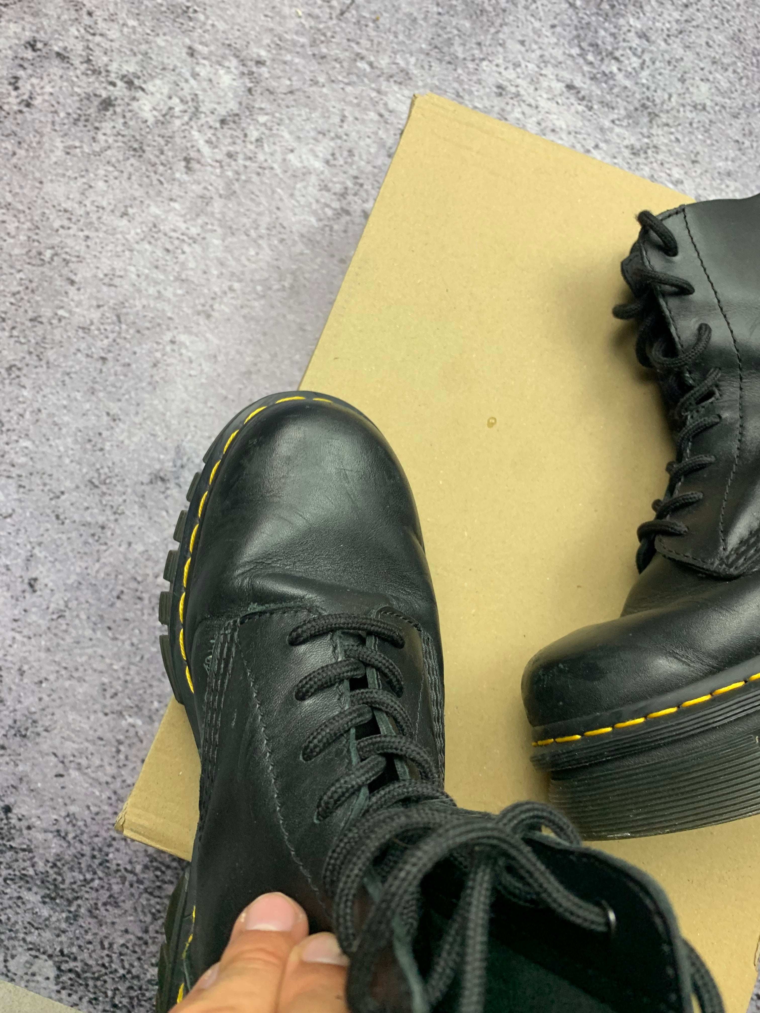Dr. Martens Audrick 8-Eye Boot – skórzane botki platforma r. 38