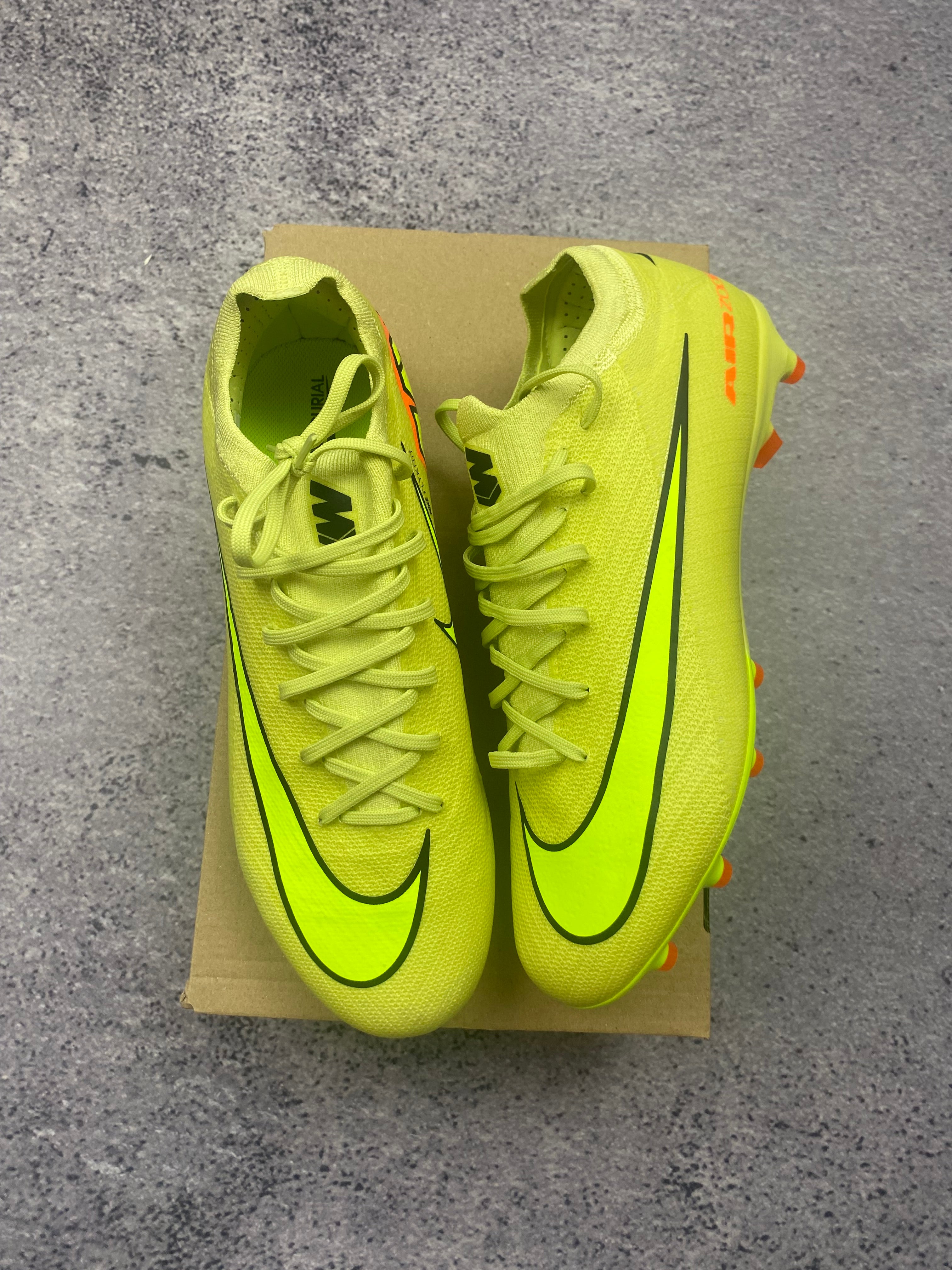 Nike Mercurial Vapor 15 Academy FG/MG Volt Football Boots Size 42.5