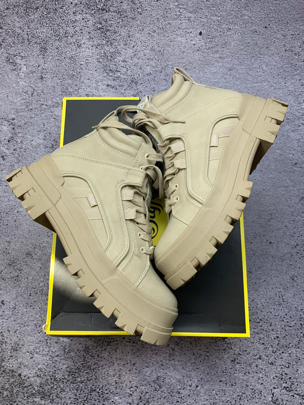 Buffalo London Aspha Mid – sneakersy platformowe r. 42 + box