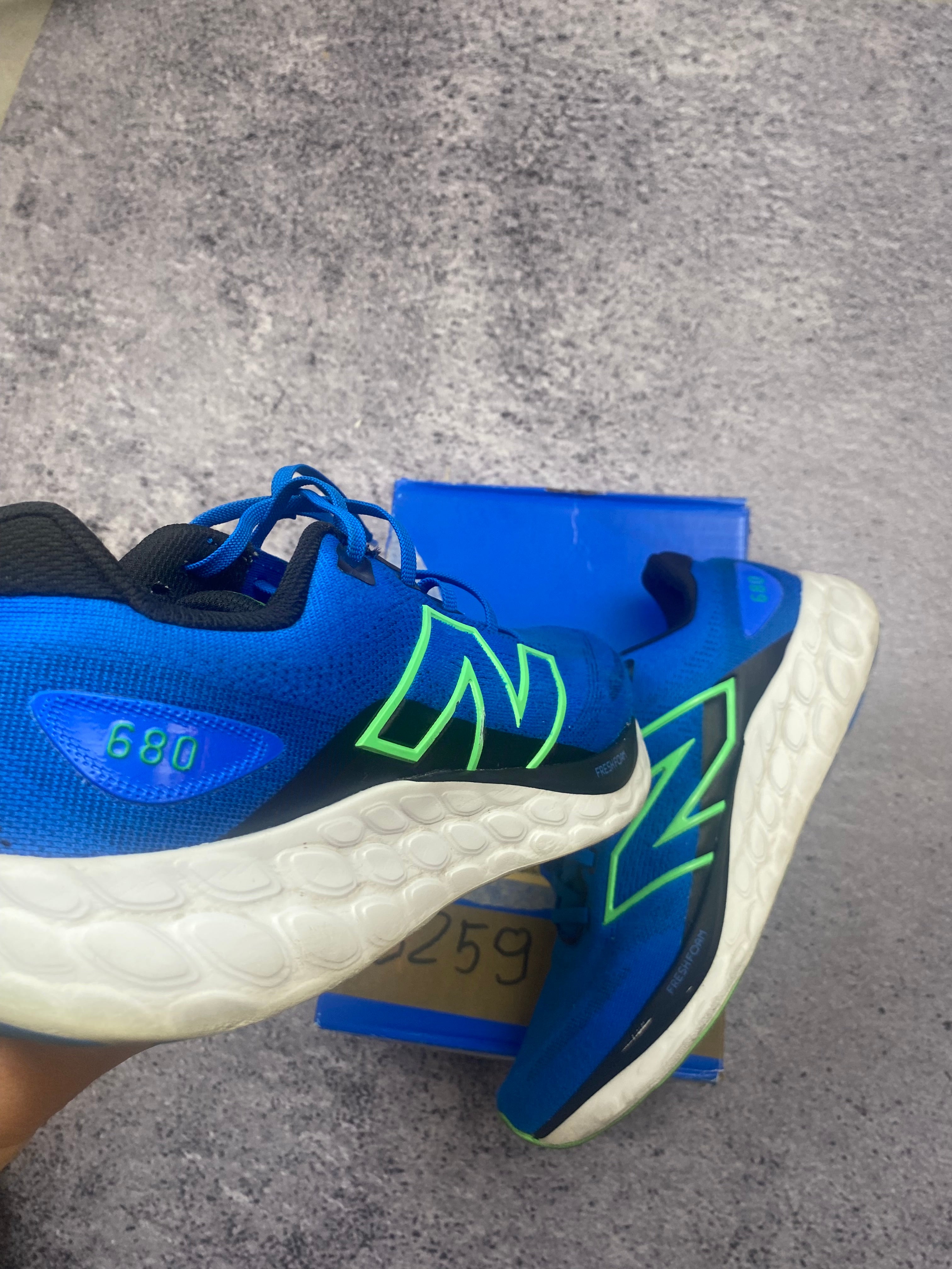 New Balance Fresh Foam 680 v8 Blue Green Running Shoes Sneakers Sport 42