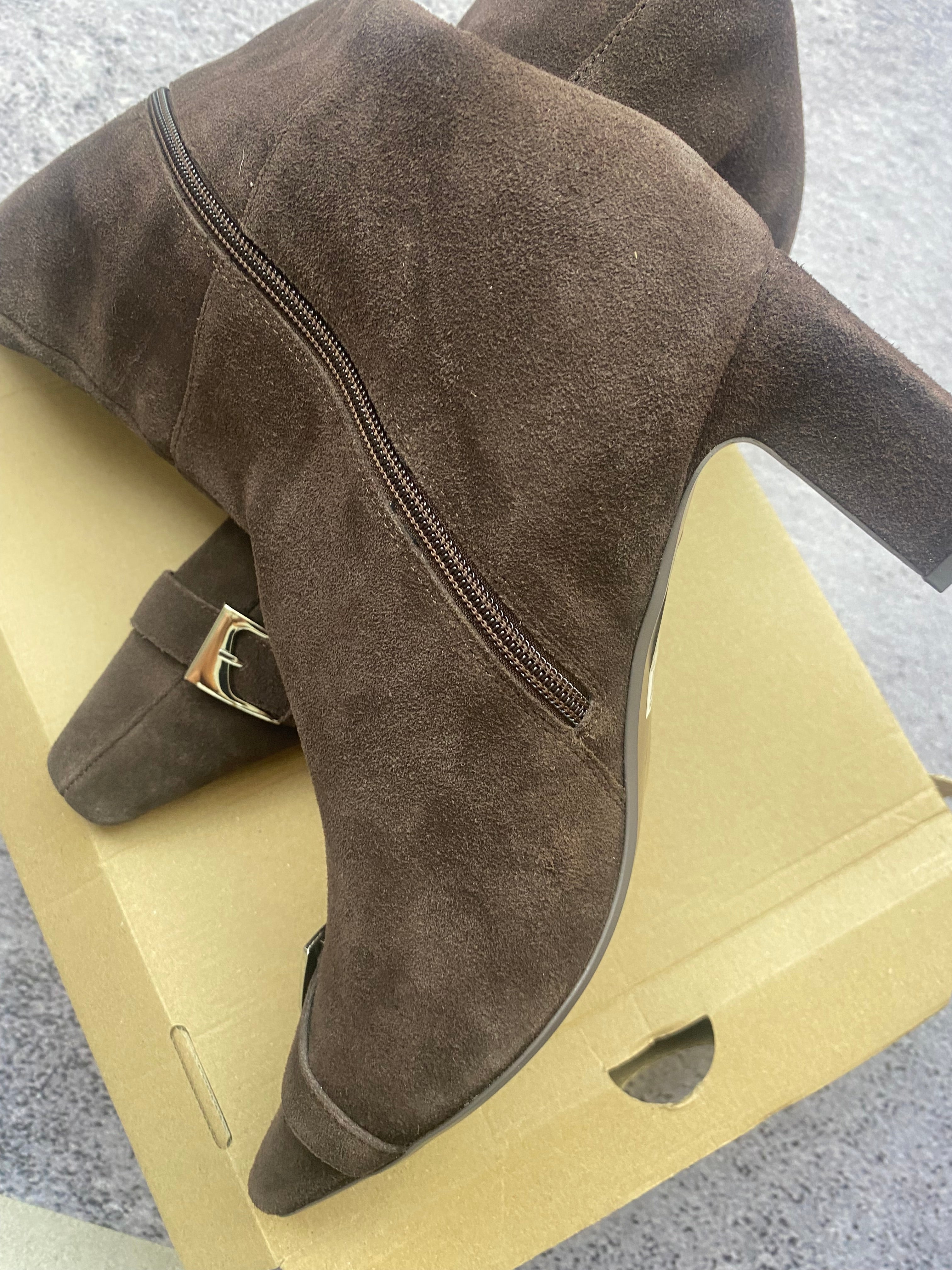 Next Knee High Suede Boots Brown Pointed Toe Block Heel Premium 43