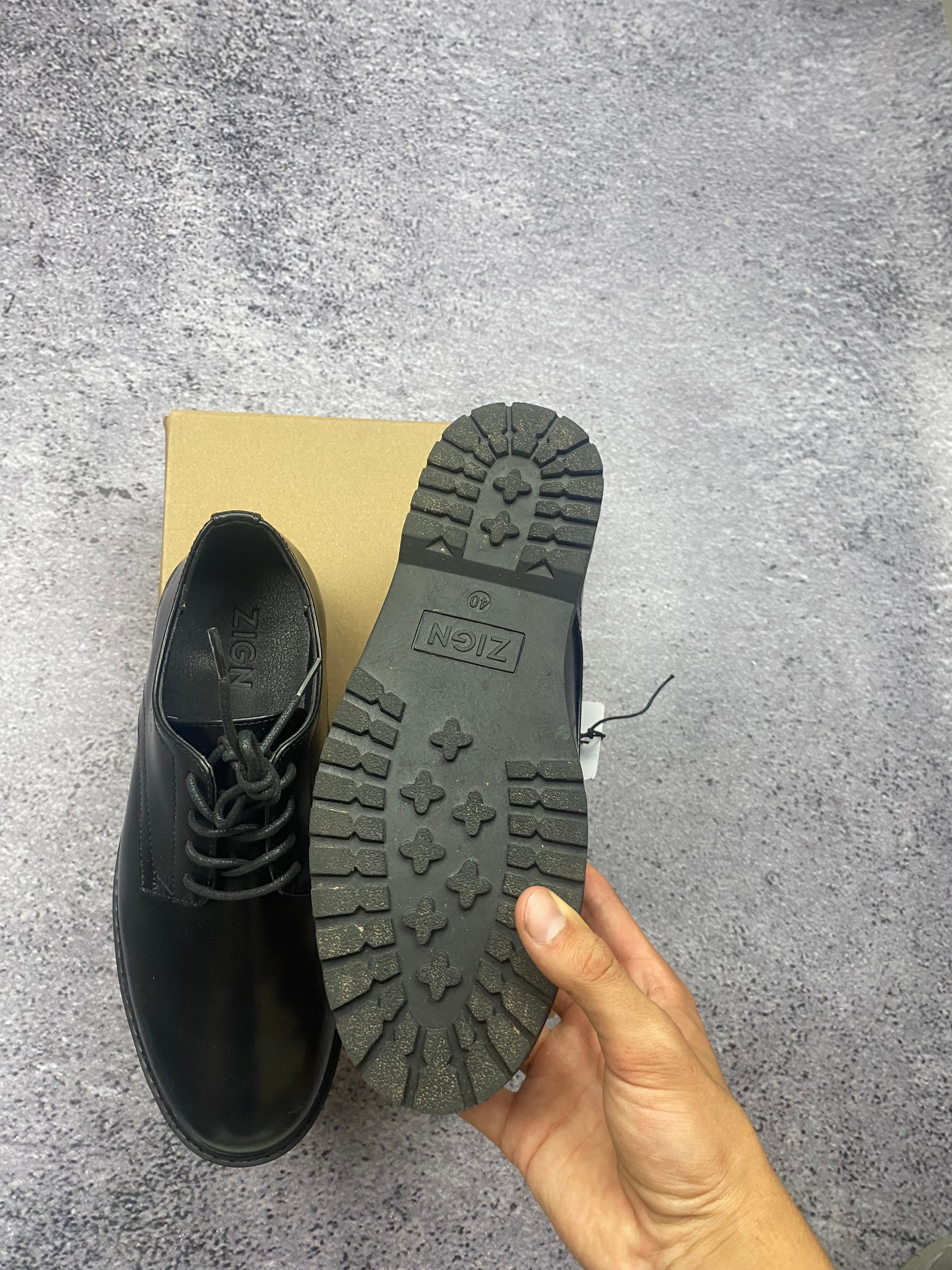 Zign black leather half shoes with a thick sole, size 40