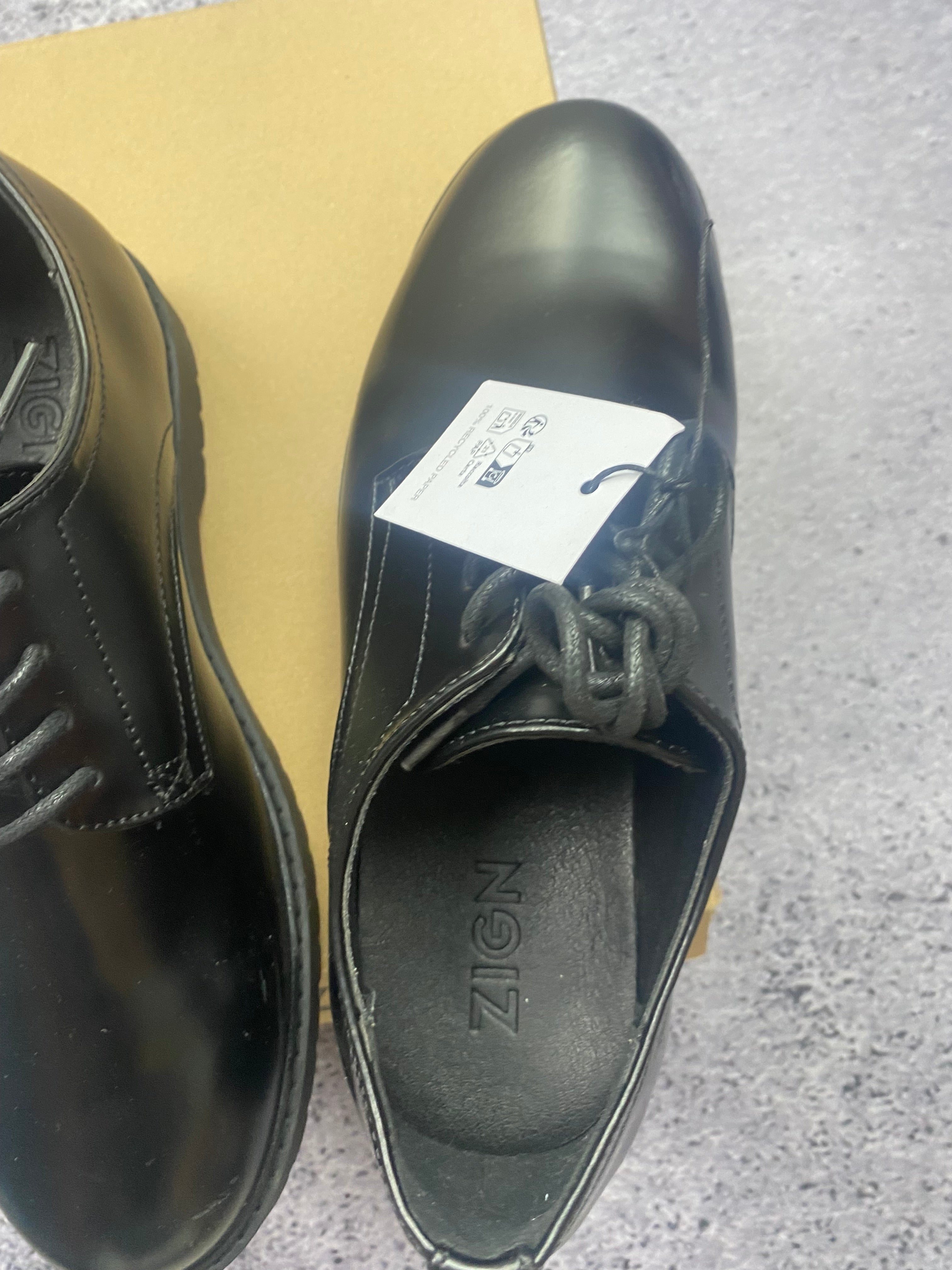 Zign black leather half shoes with a thick sole, size 40