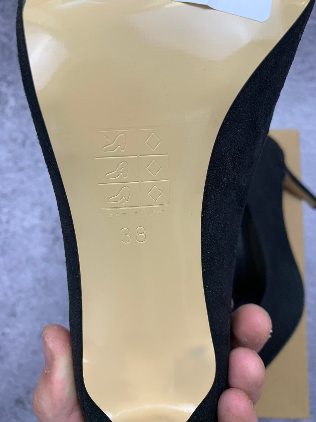 Trendyol Czółenka Szpilki z Kryształową Ozdobą Czarne Eleganckie r. 38 Nowe