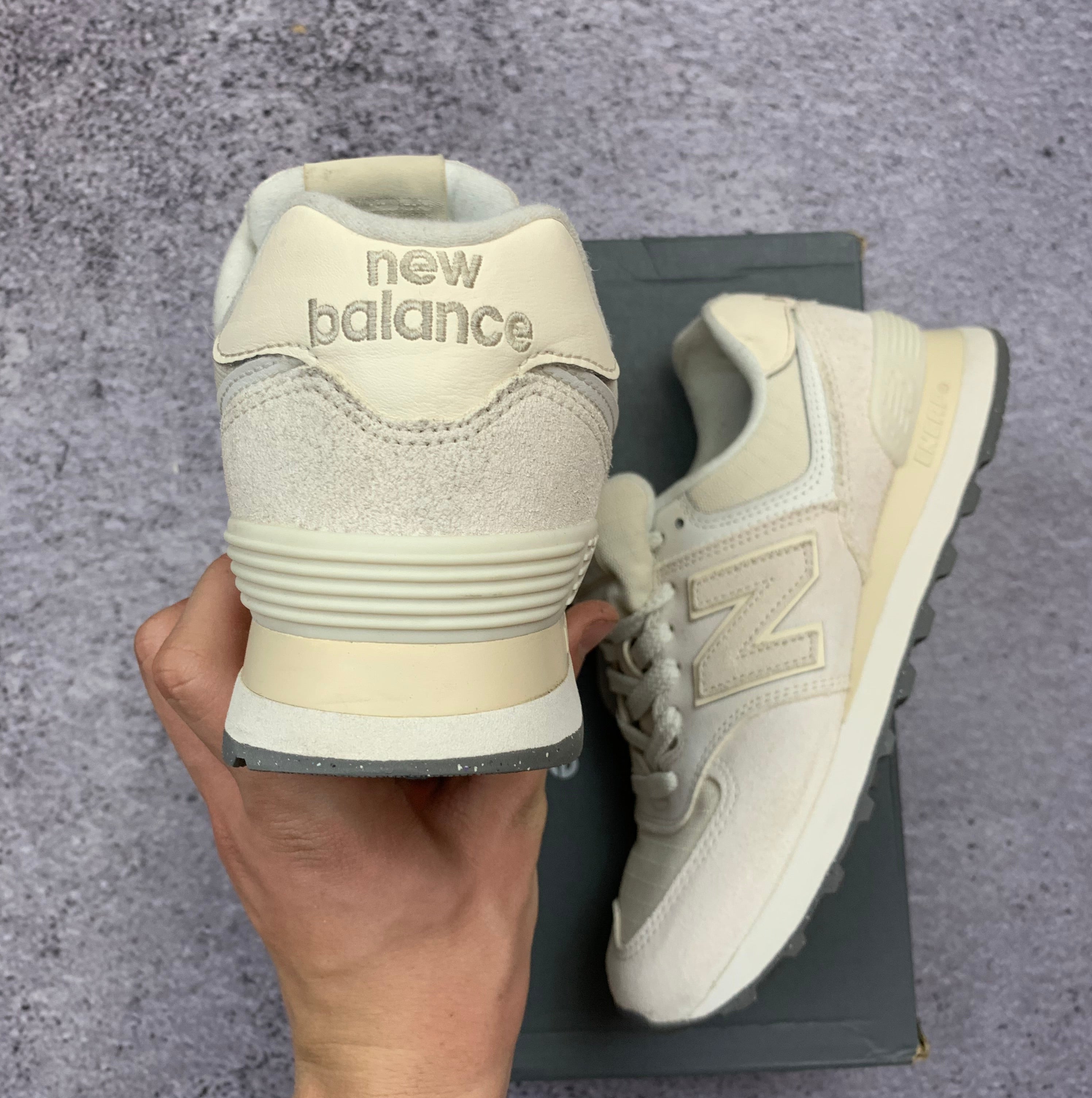 New Balance WL574RBL 574 Sneakersy Damskie Beżowe Cream r. 38 stan idealny + box