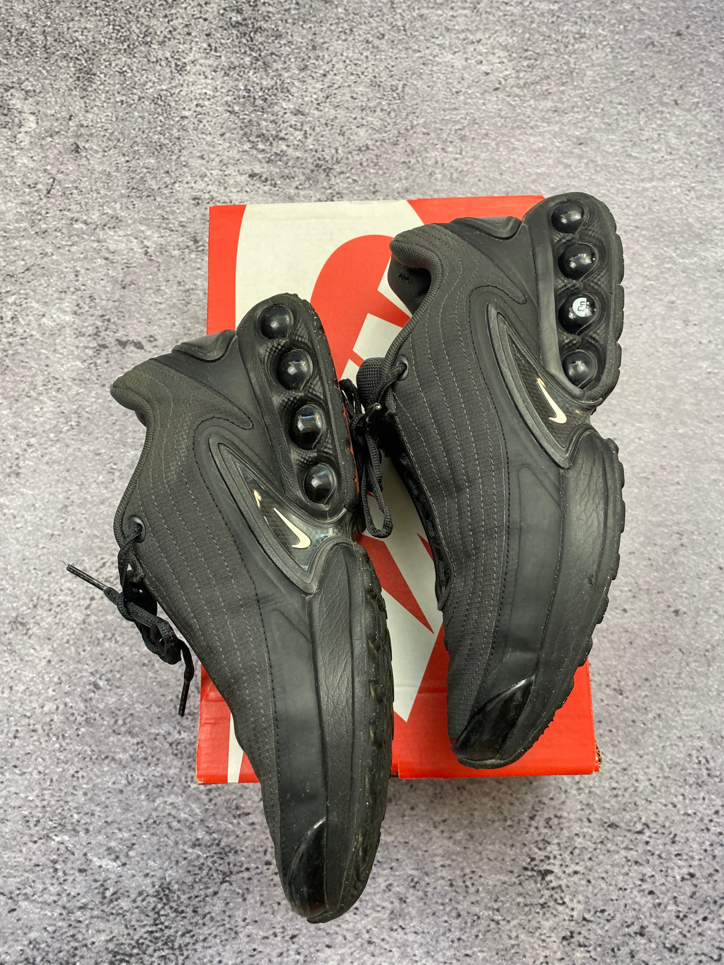 Nike Air Max Dn black sports sneakers size 40.5