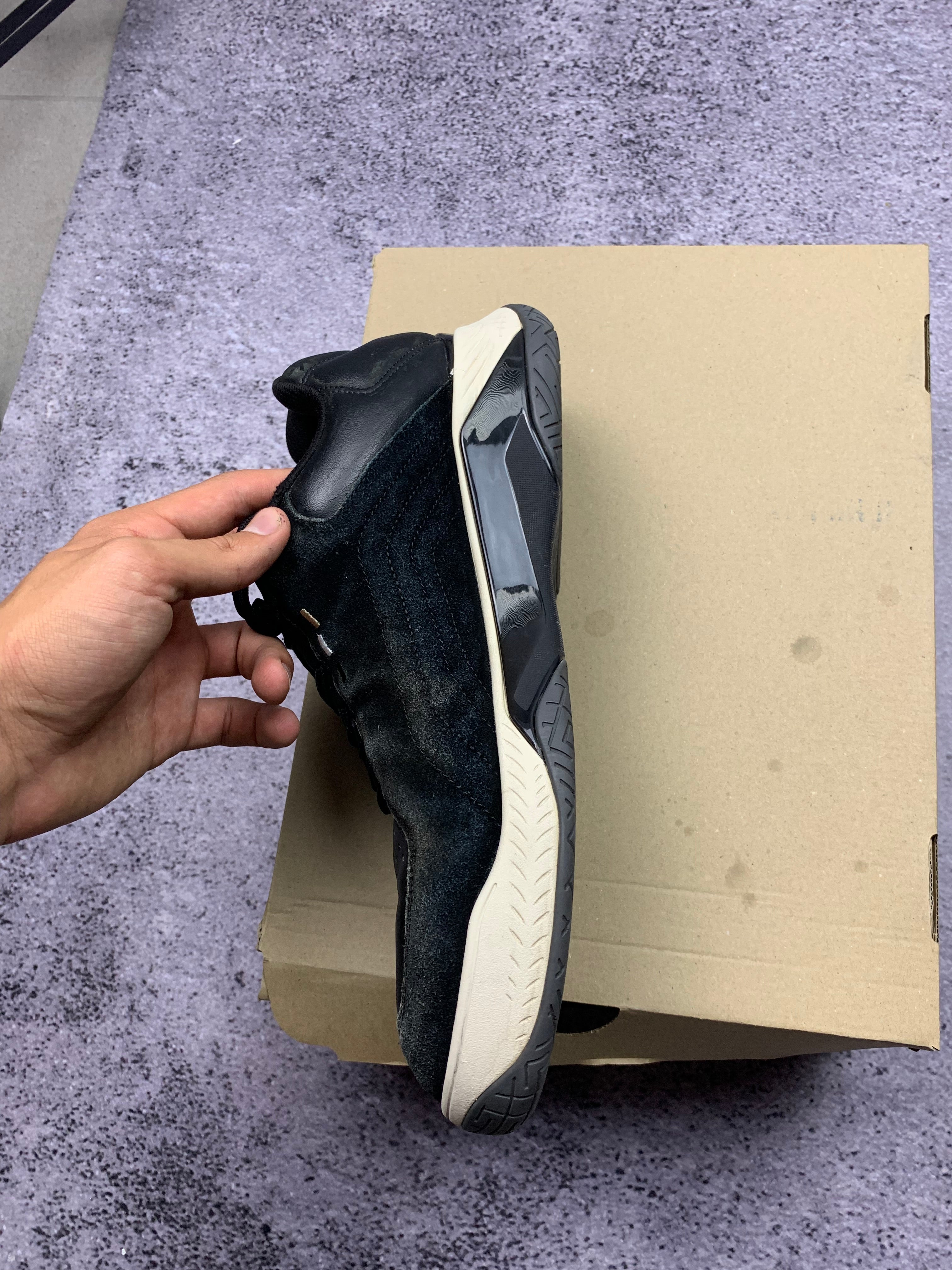 HUGO BOSS – skórzane sneakersy high-top r. 45