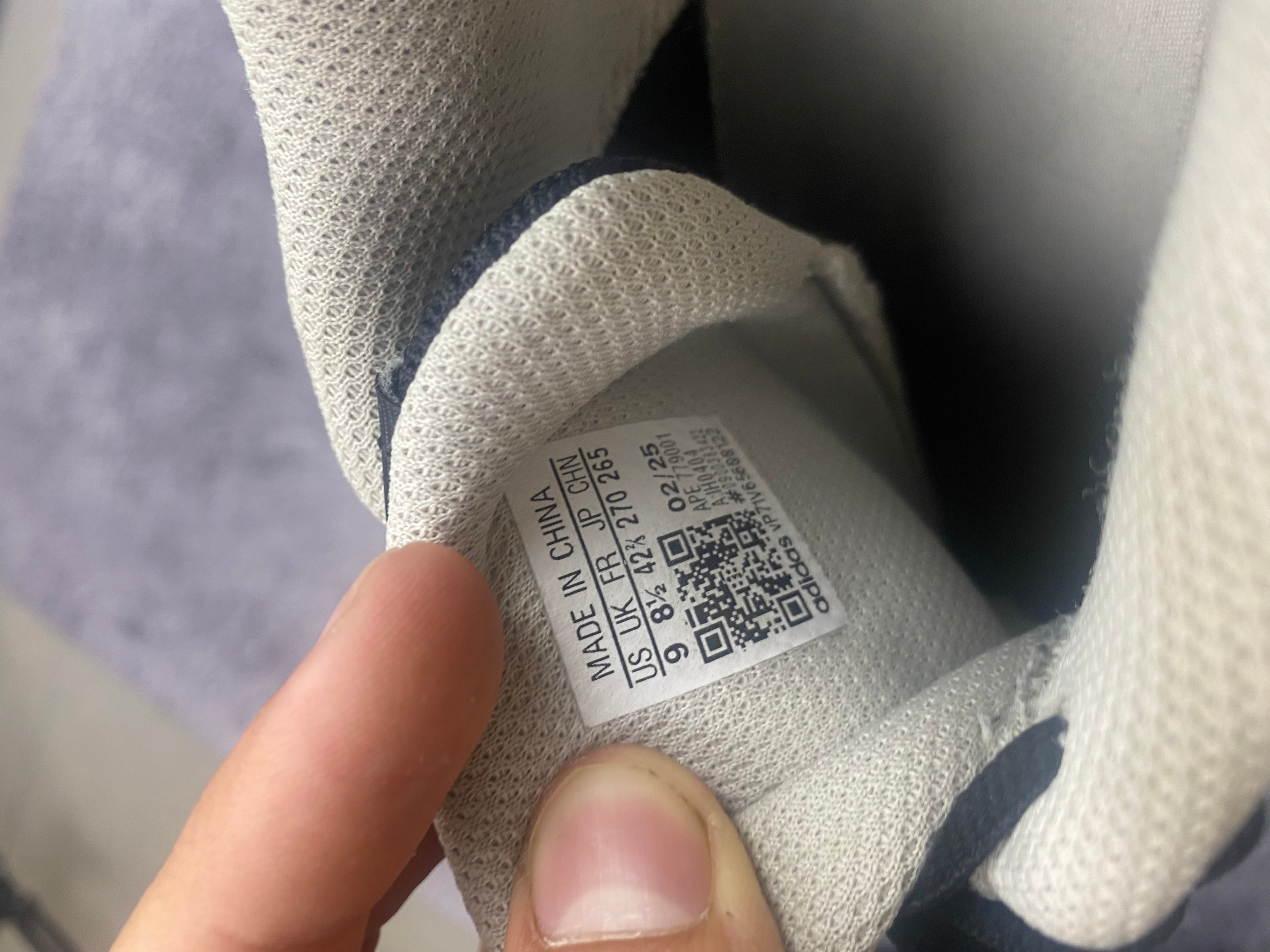 Adidas Response CL – sneakersy retro r. 42 2/3