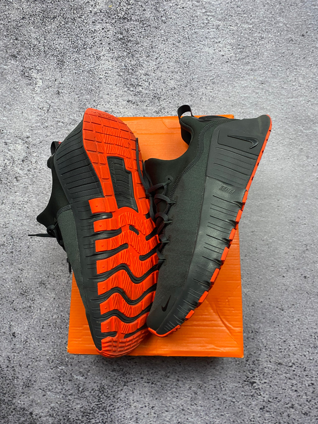 Nike Free RN Black Orange 44 – lightweight sports shoes