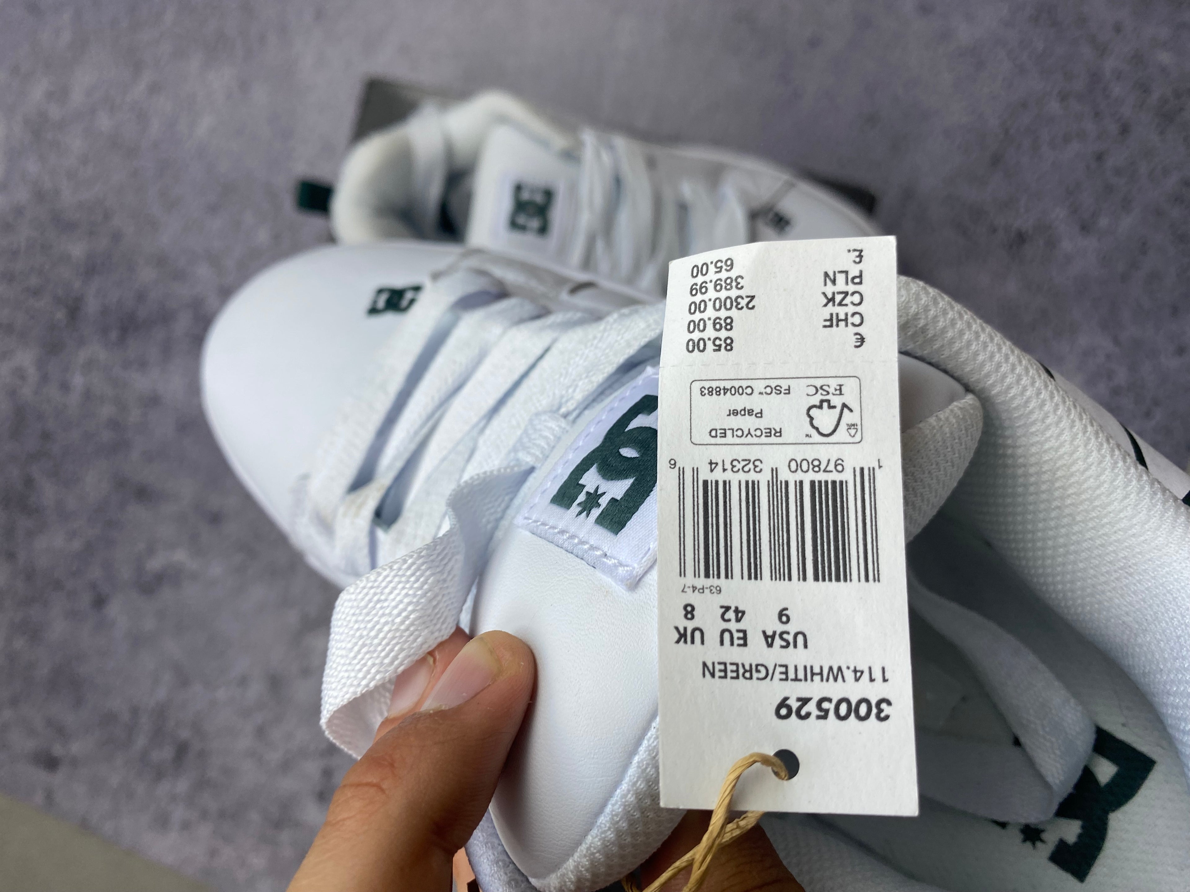 DC Court Graffik - white sneakers size 42.5