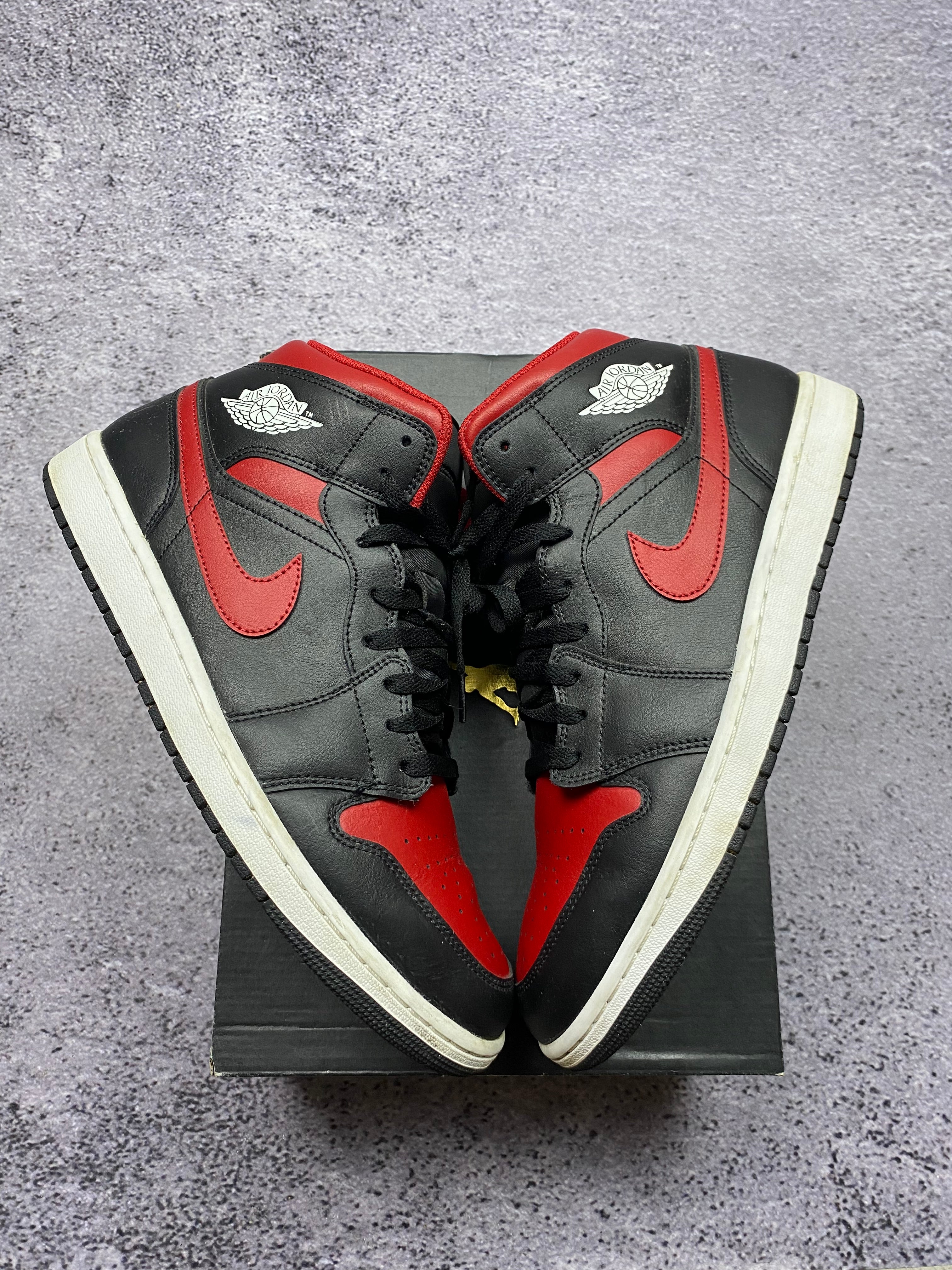 Nike Air Jordan 1 Mid Black Red 45.5 – leather sneakers