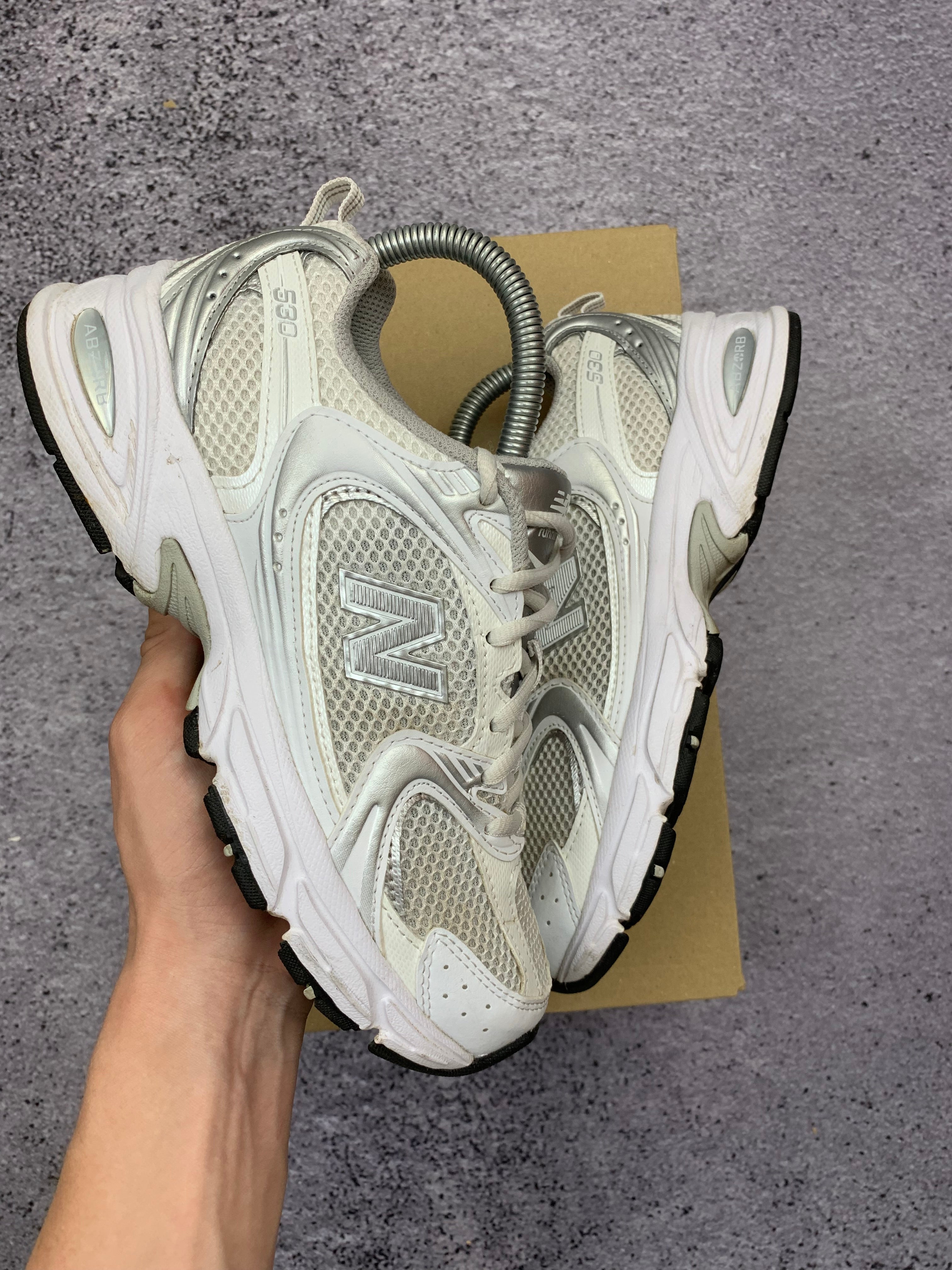 New Balance 530 MR530EMA Silver White Sneakersy Running Y2K r. 38 stan idealny