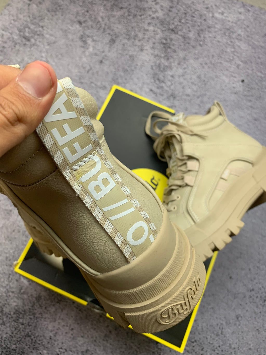 Buffalo London Aspha Mid – sneakersy platformowe r. 42 + box