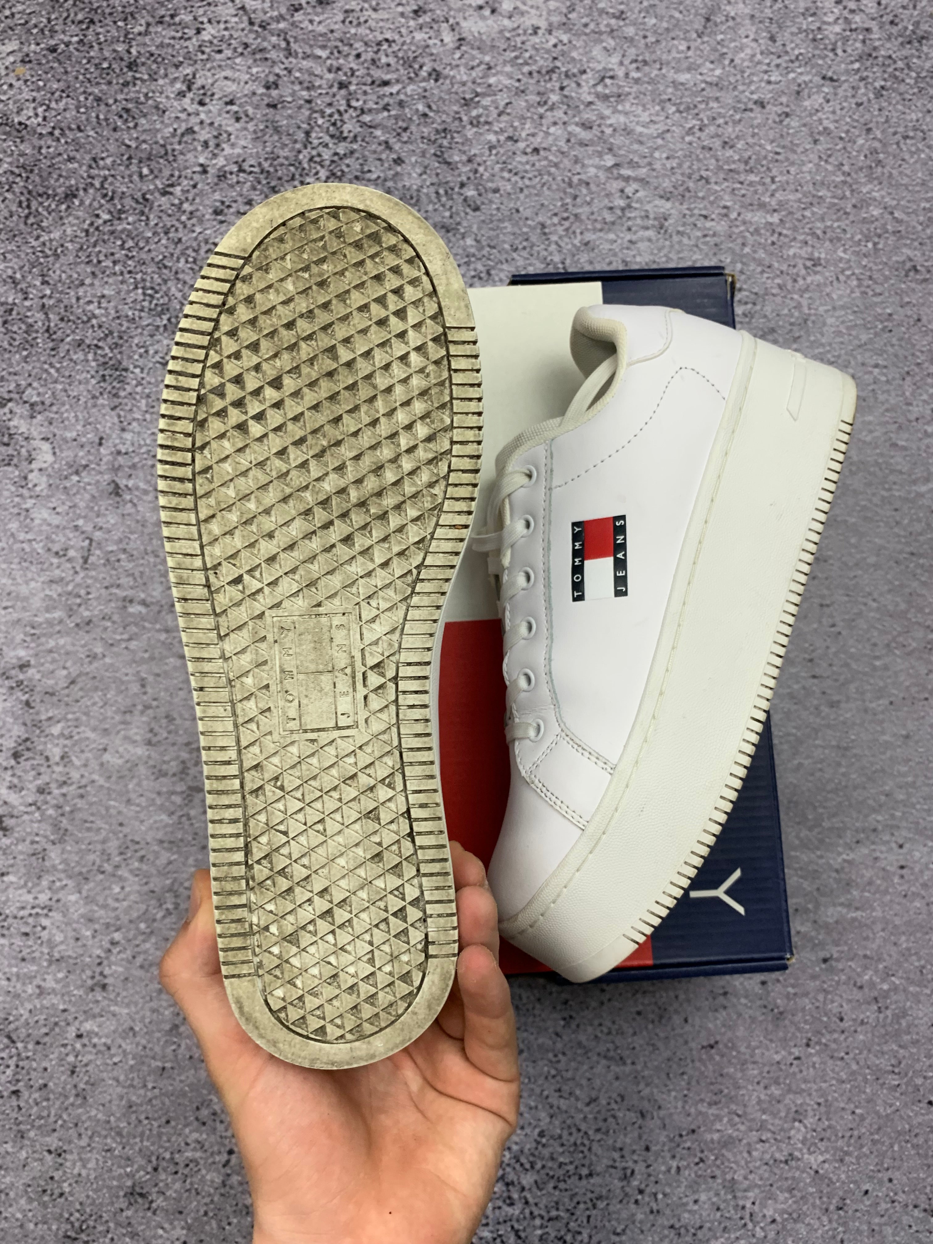 Tommy Jeans TJW Flatform Sneaker Białe Sneakersy Platforma r. 39 + Box