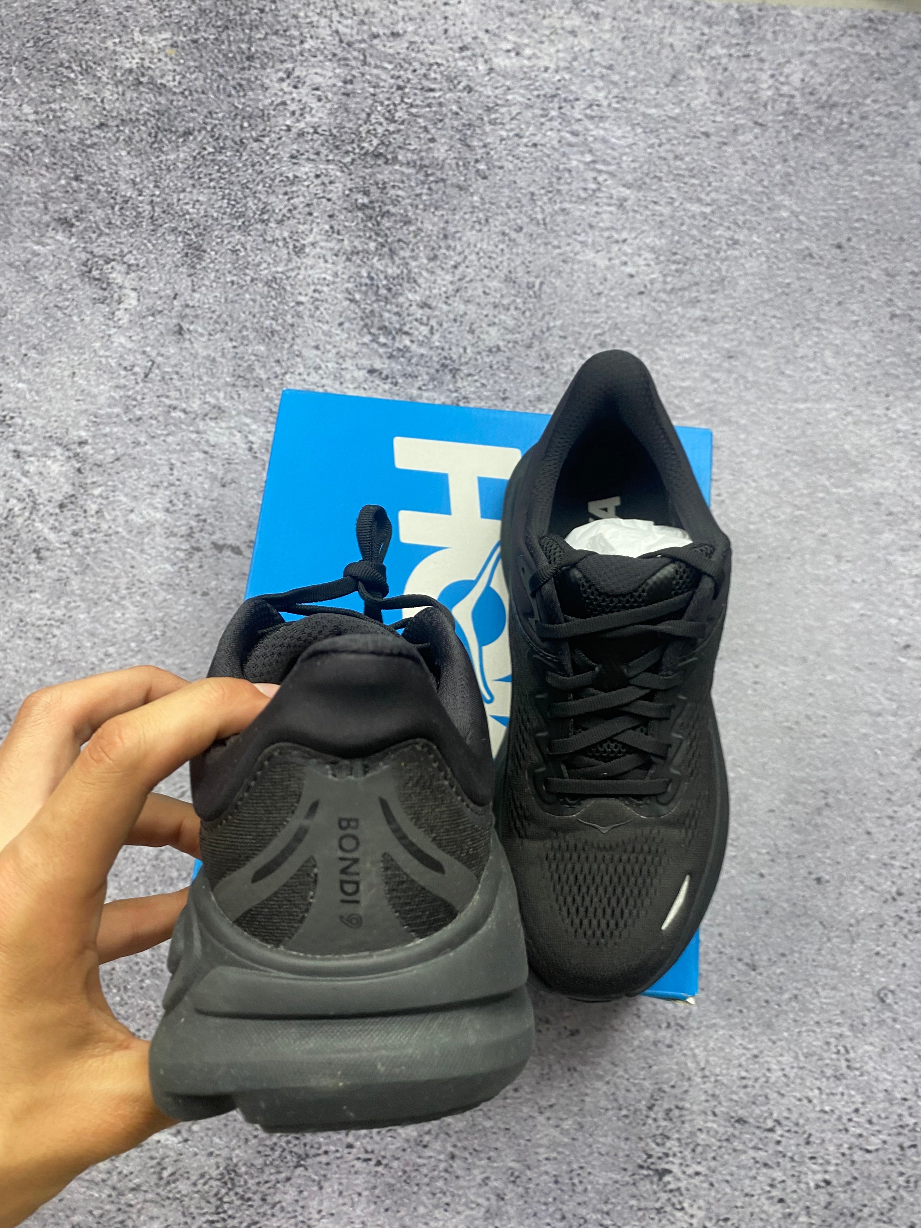 Hoka One One Clifton 9 Triple Black Running Shoes Lightweight Cushioned Trainers EU 40 New