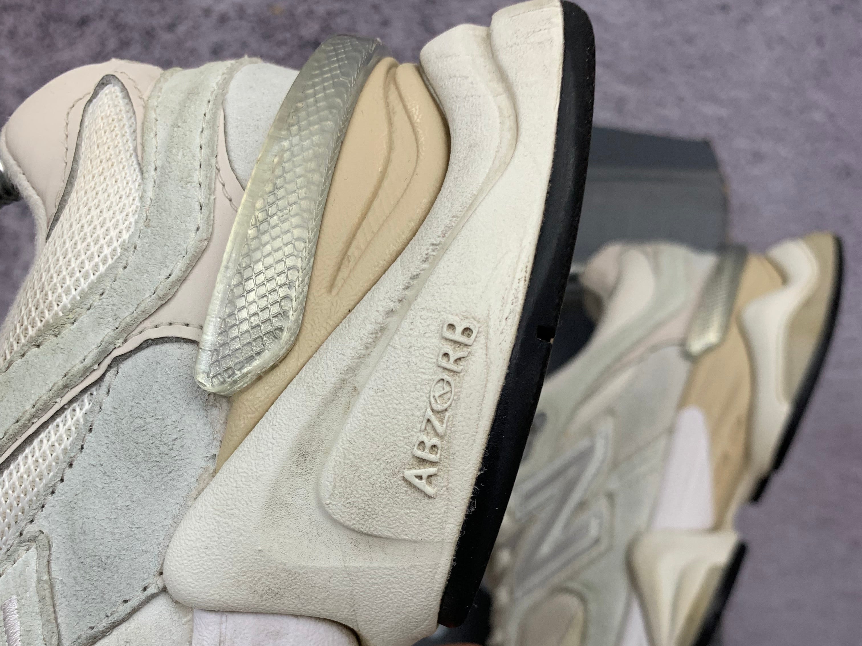 New Balance U9060WHT 9060 Sneakersy Damskie Cream Beżowe r. 38 z boxem