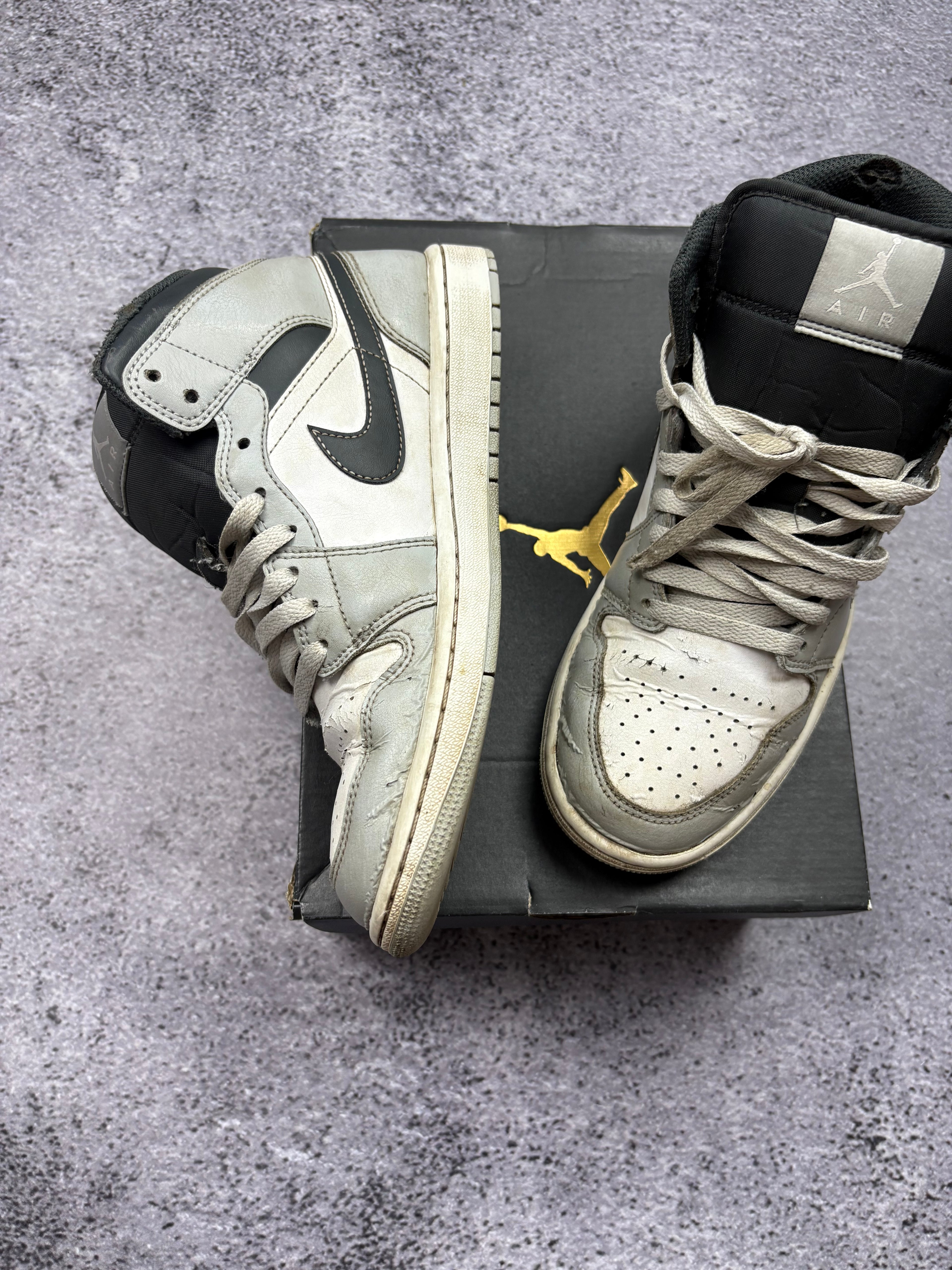 Nike Air Jordan 1 Mid Light Smoke Grey White Anthracite High Top Sneakers EU 40.5