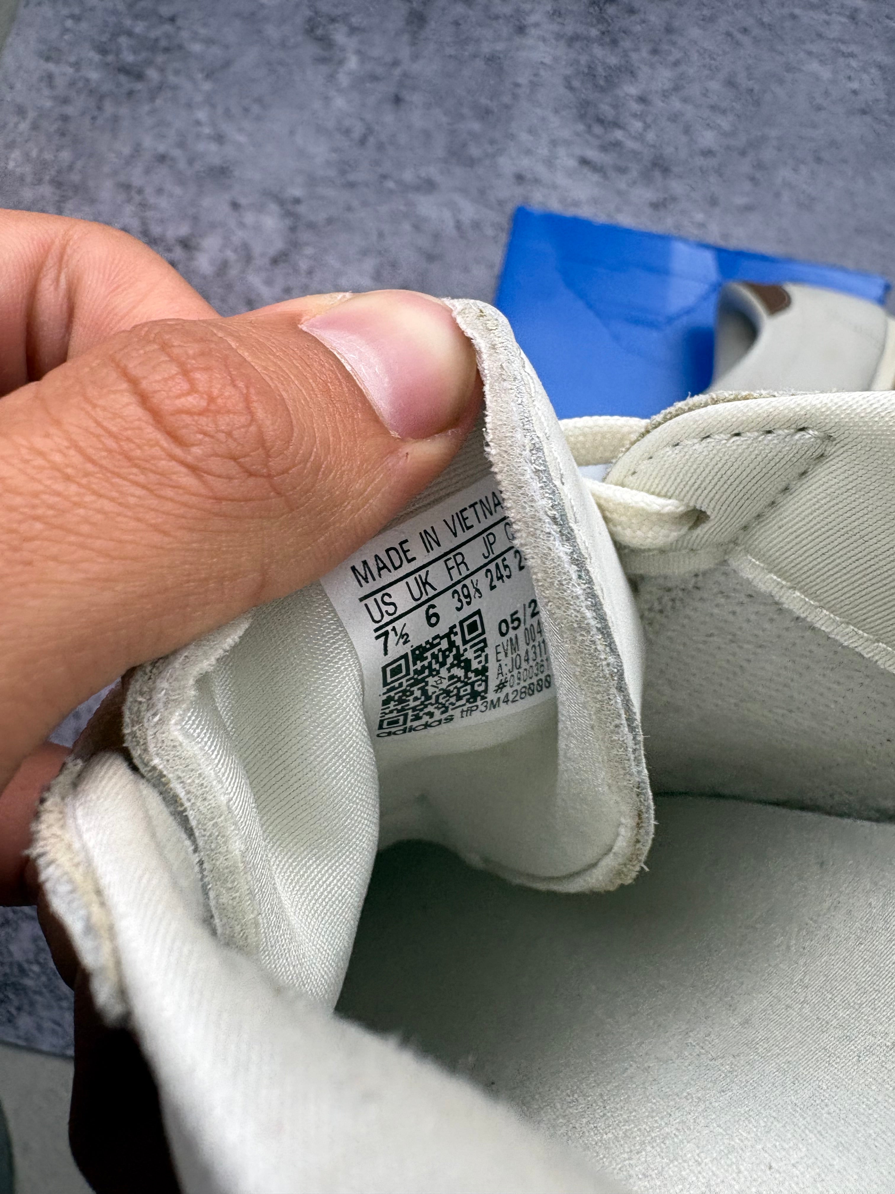 Adidas Mundial Team Cream Brown Leather Indoor Football Sneakers Retro 39 1/3