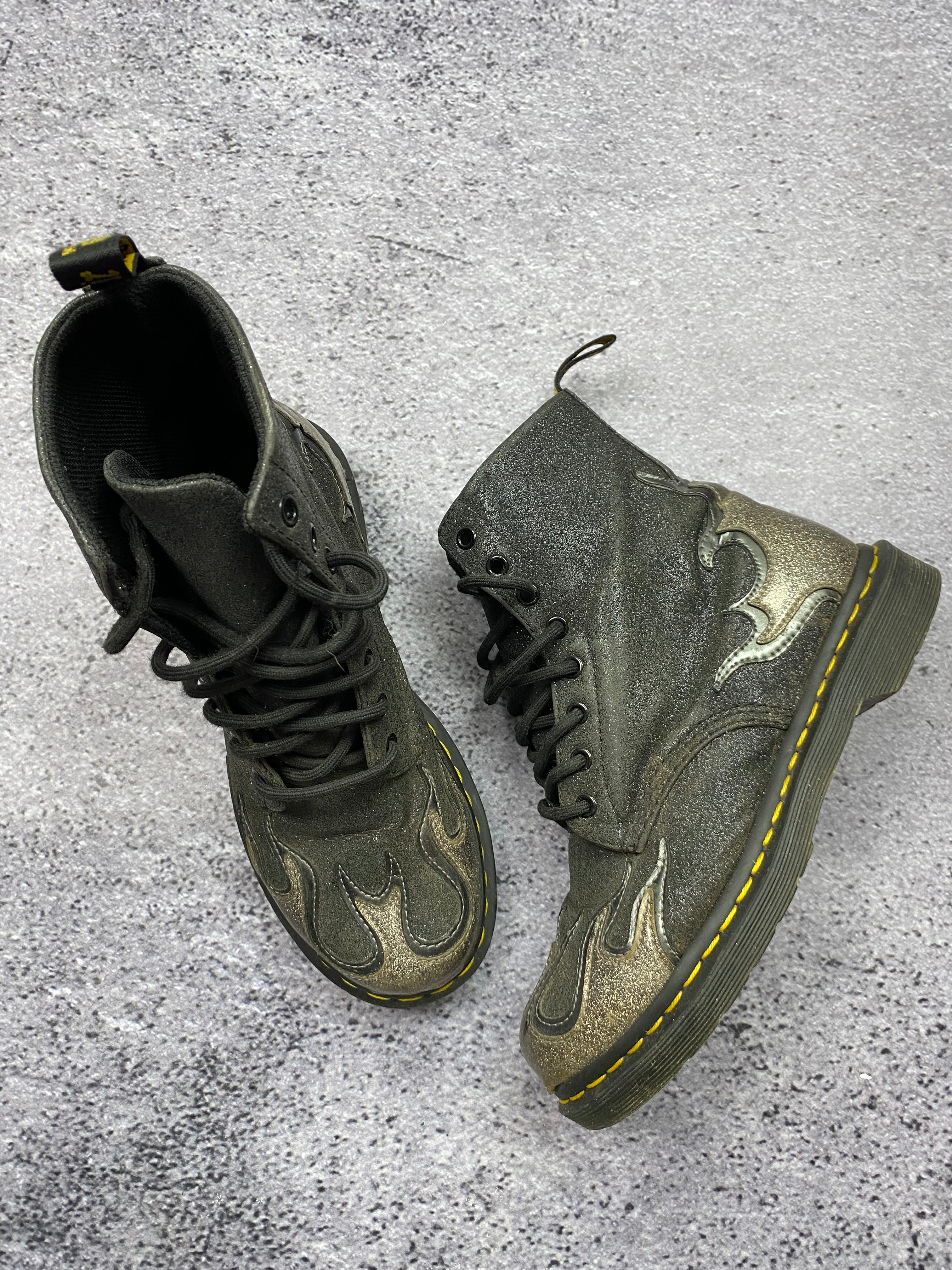 Dr. Martens 1460 Flame Glitter – botki skórzane r. 39