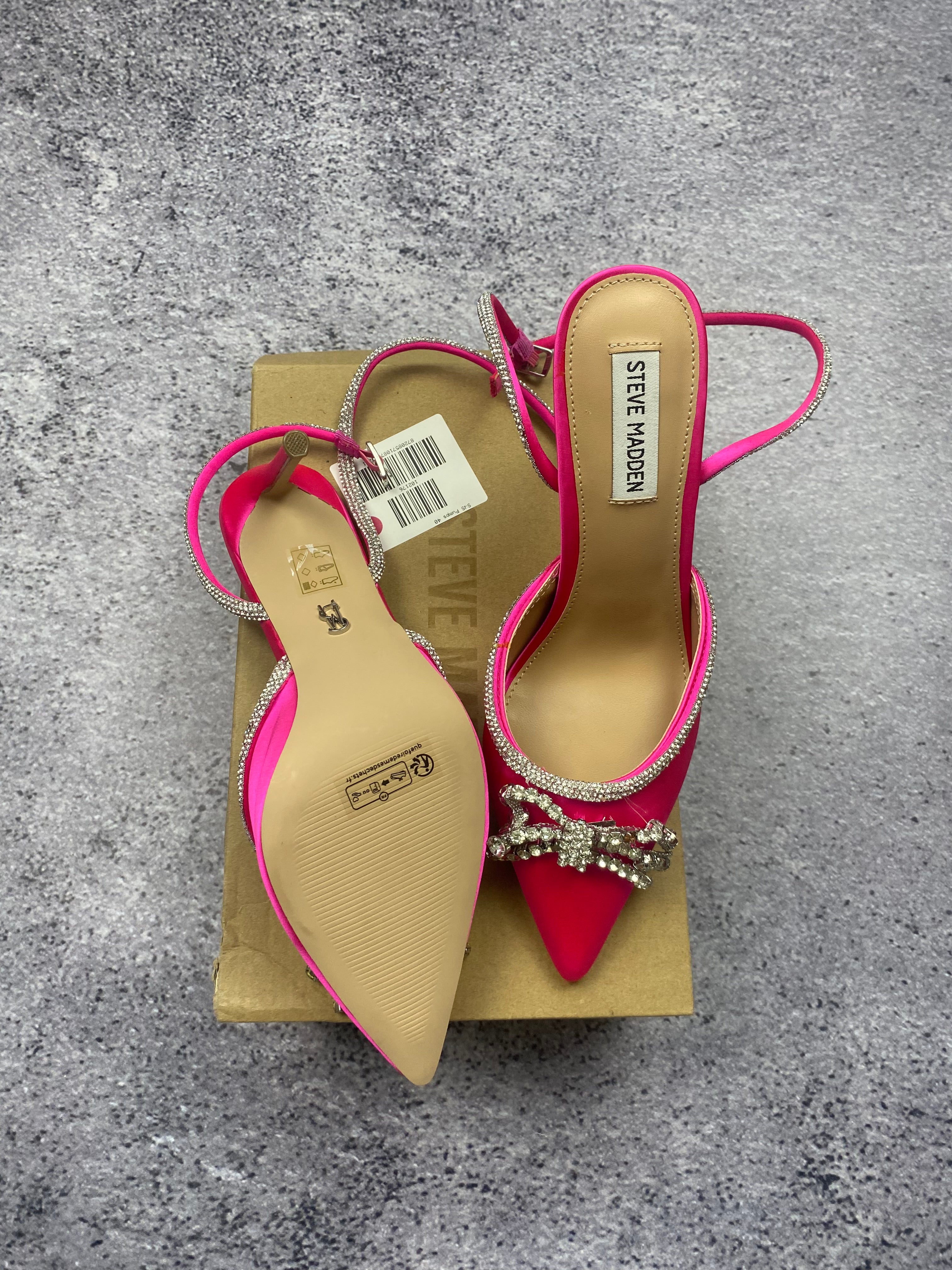 Steve Madden pink stiletto heels with rhinestones and bow, size 40