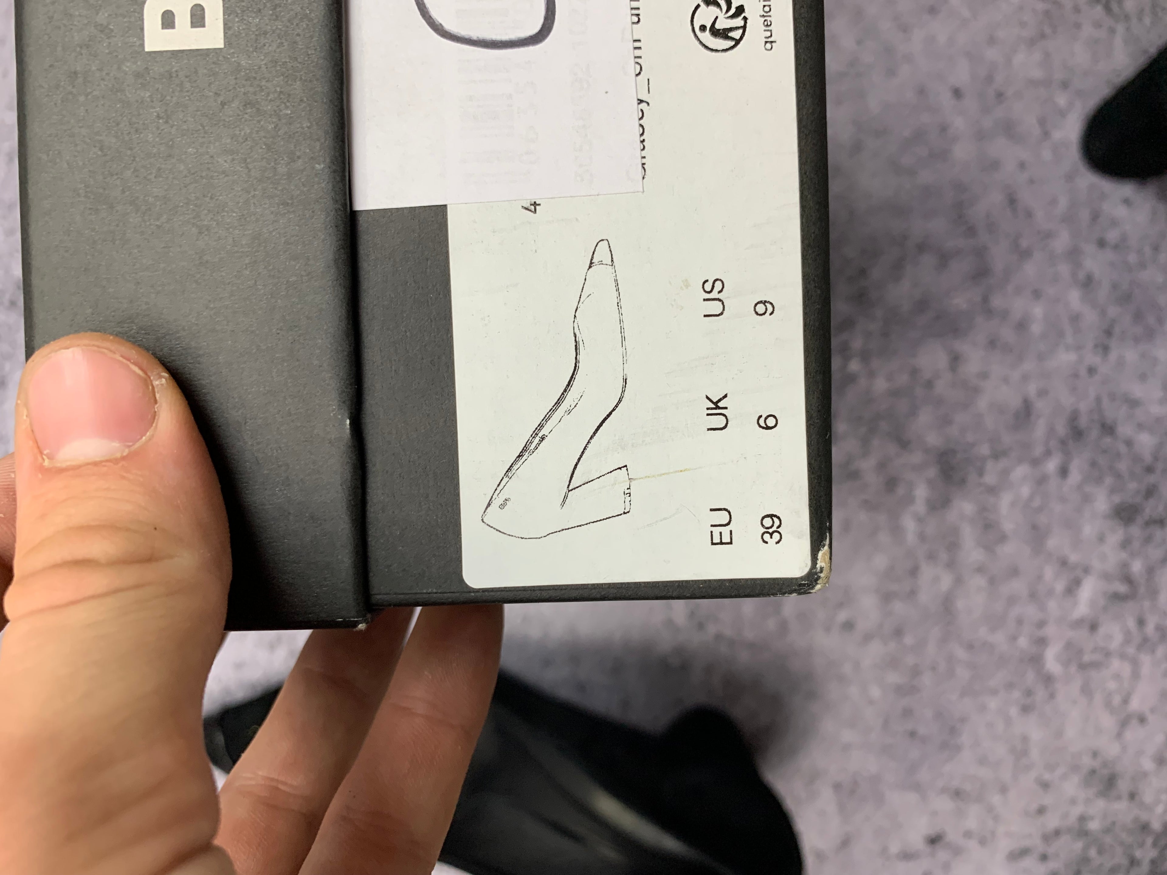 BOSS Czarne Czółenka na Słupku Zamszowe r. 39 BDB + Box
