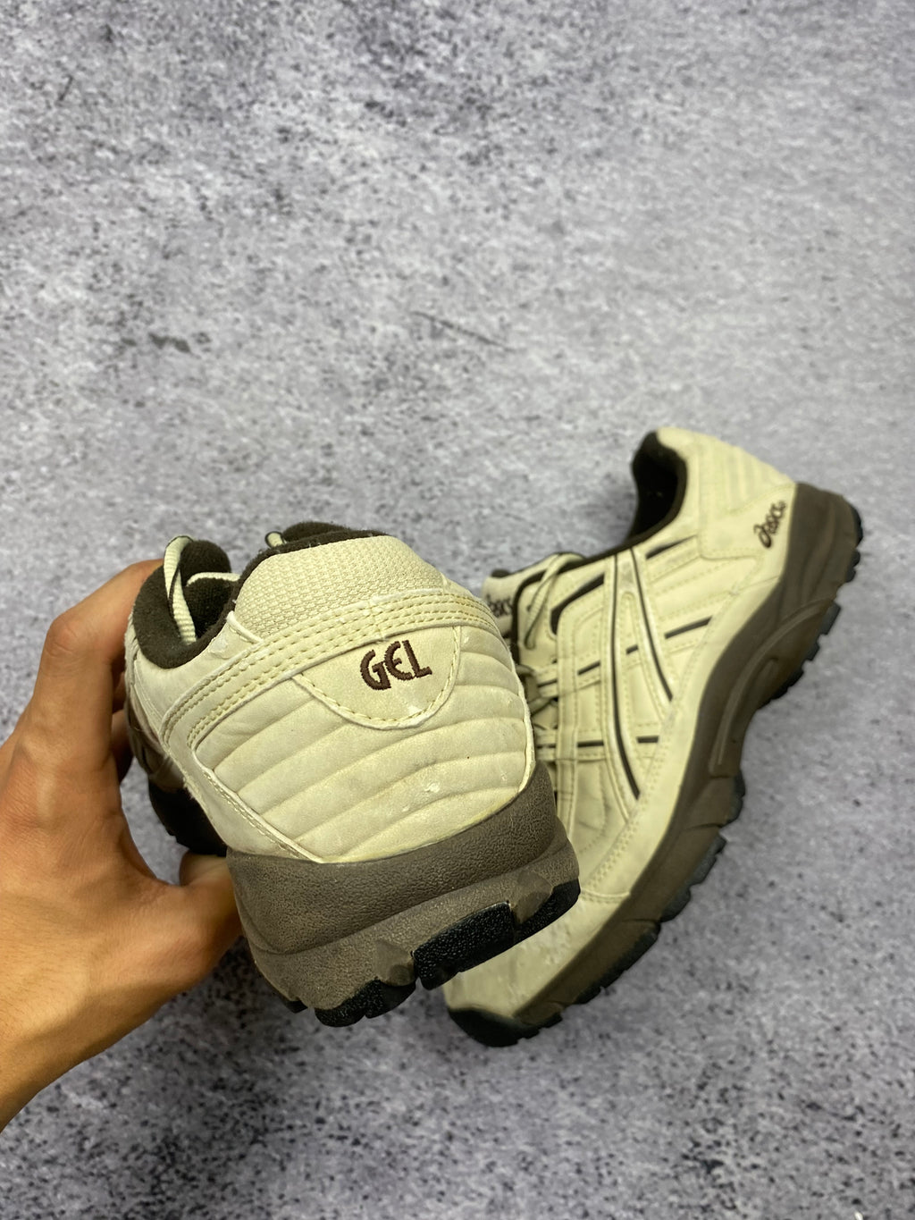ASICS Gel NYC – sneakersy outdoor / trekkingowe r. 40