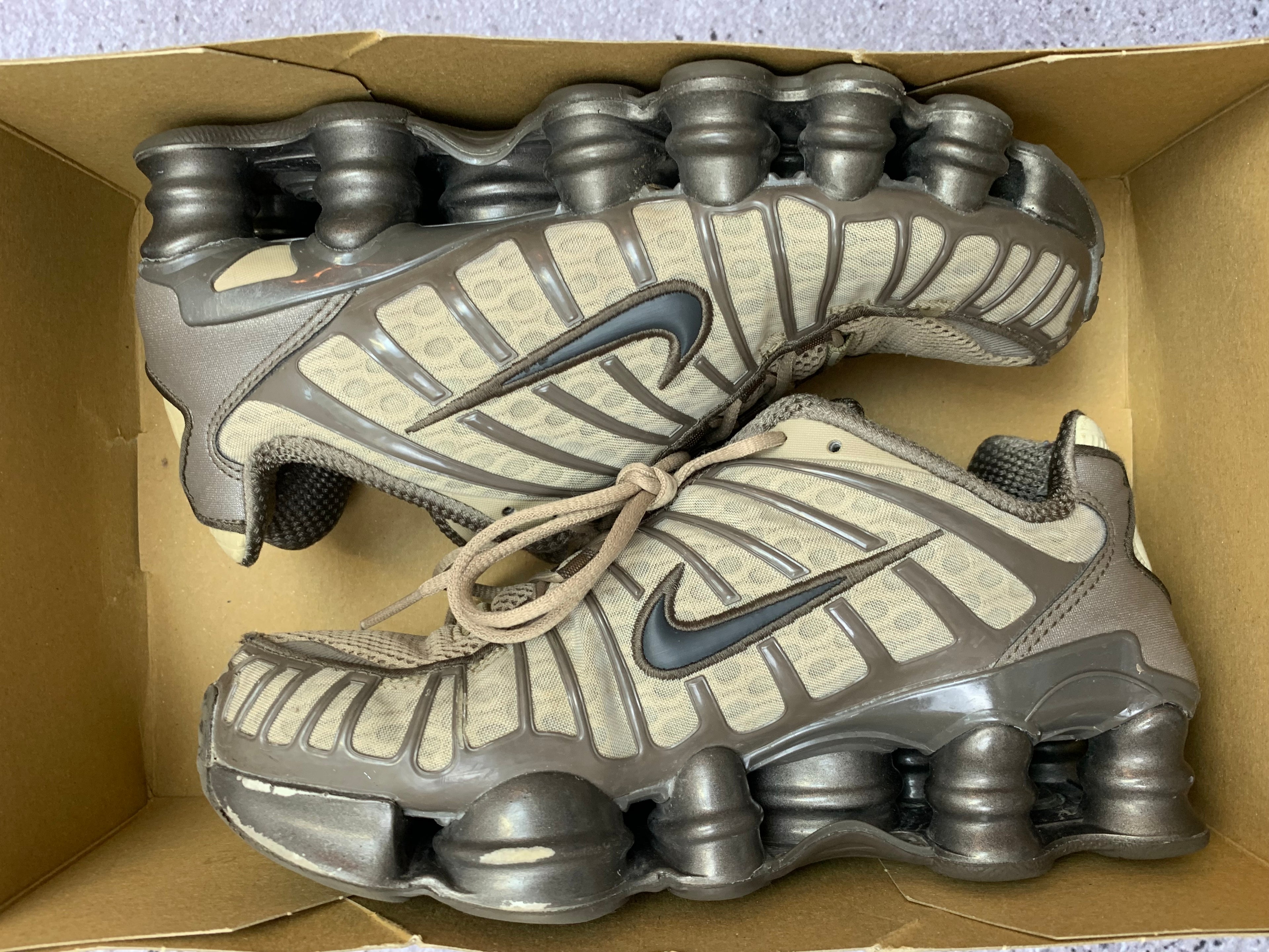 Nike Shox TL r. 37 sneakersy khaki/olive stan bardzo dobry