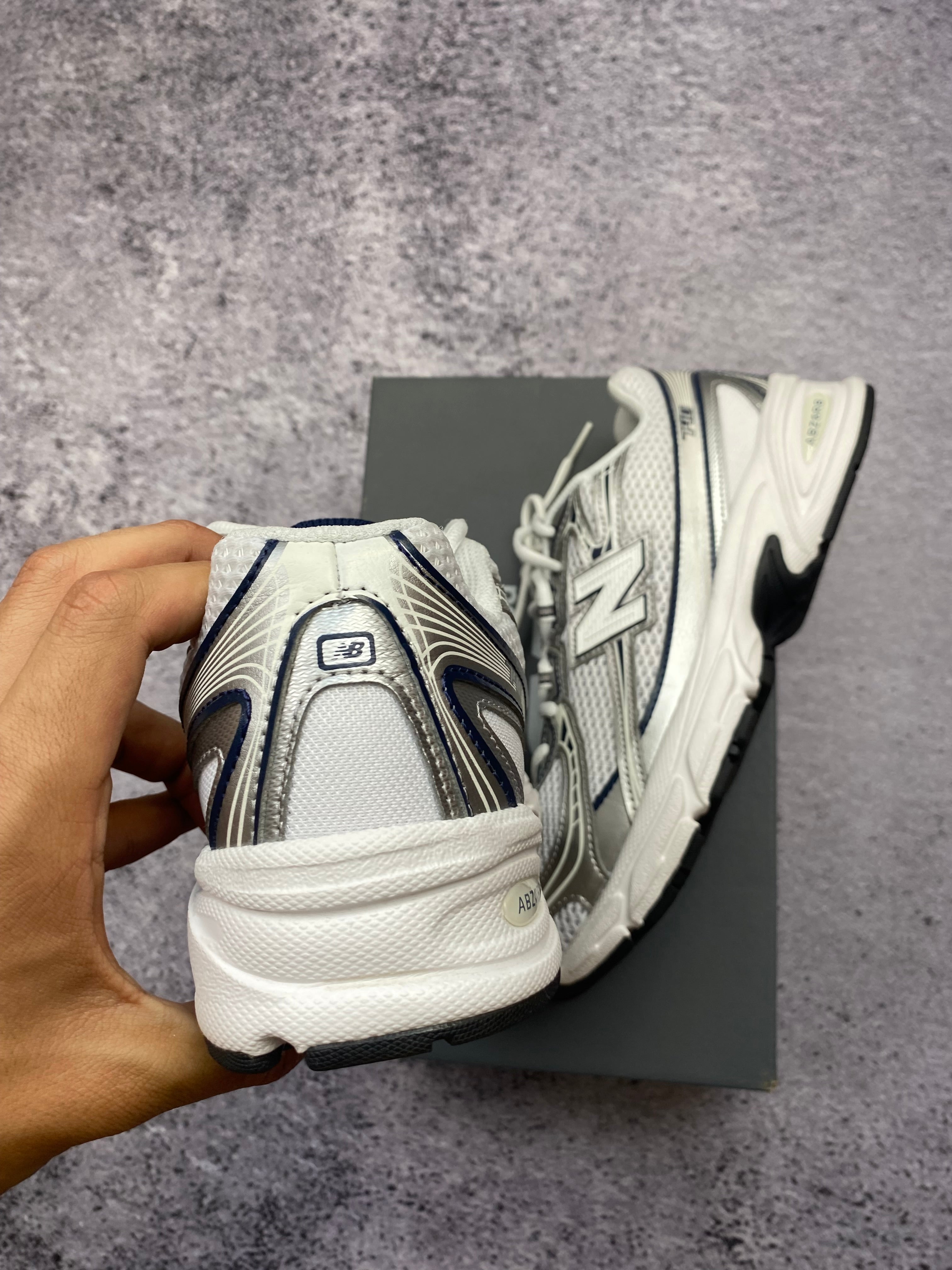 New Balance 530 white sports sneakers size 40