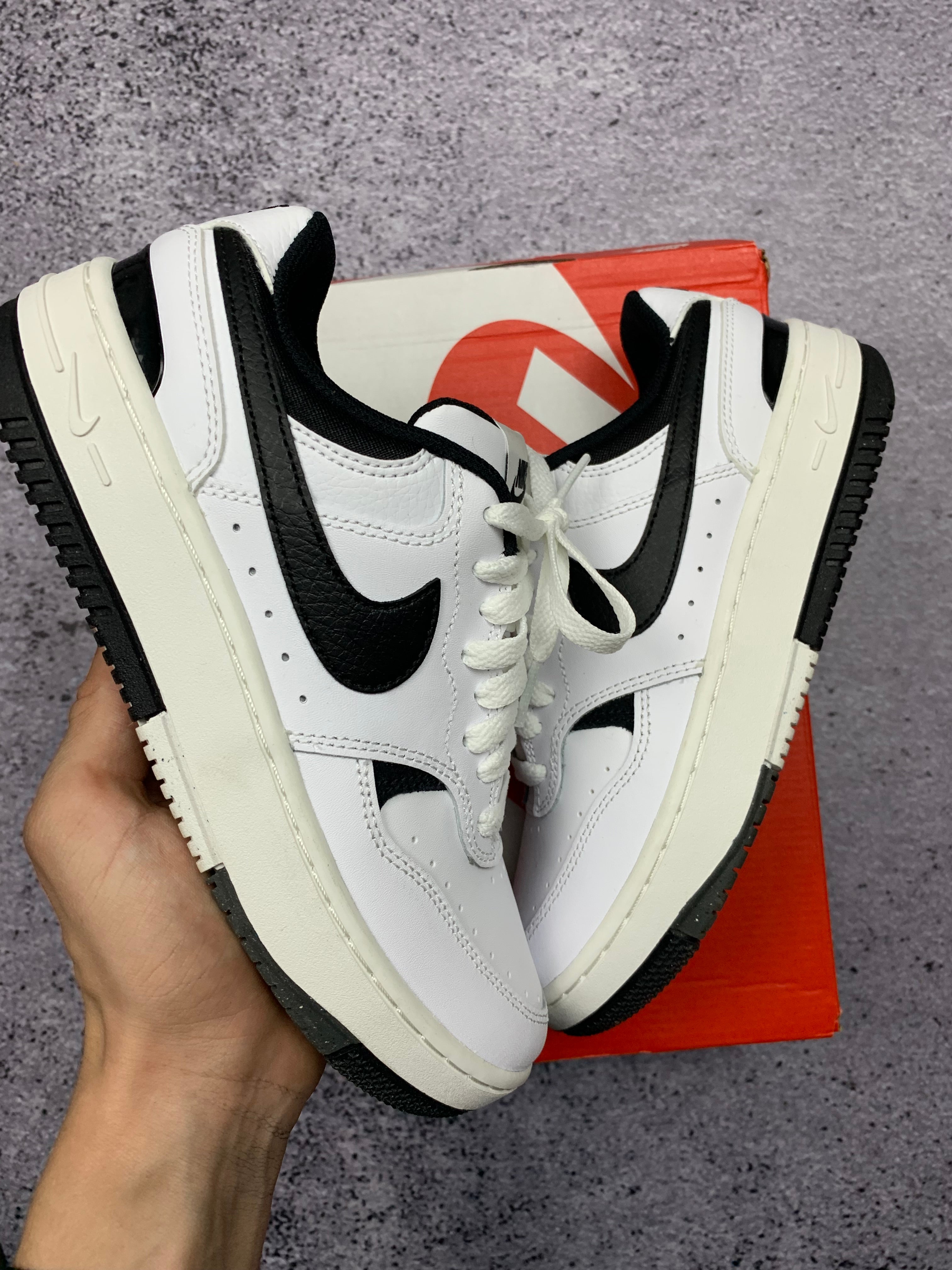 Nike Gamma Force White/Black – sneakersy damskie r. 36