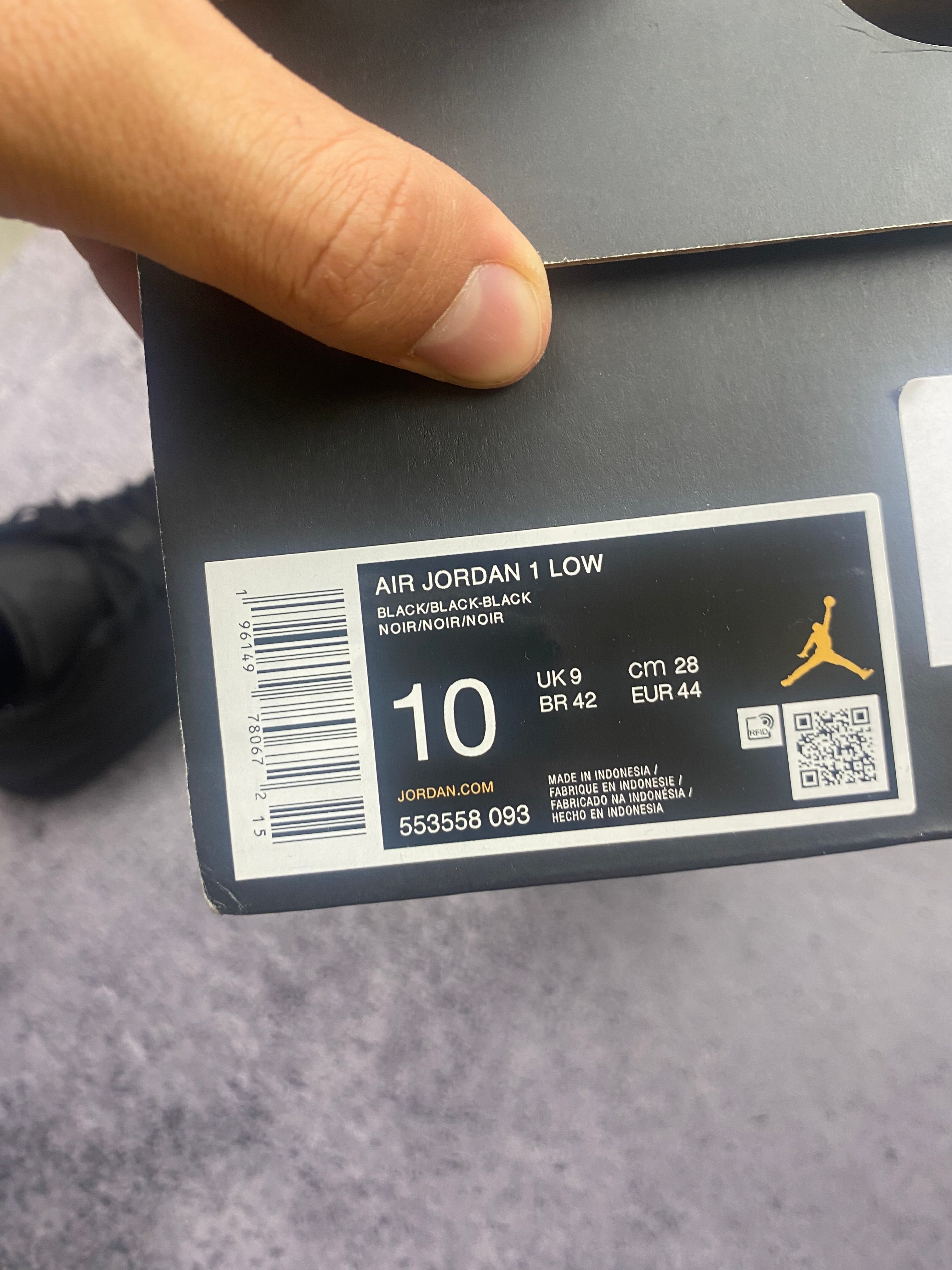 Air Jordan 1 Low Triple Black – sneakersy skórzane r. 44