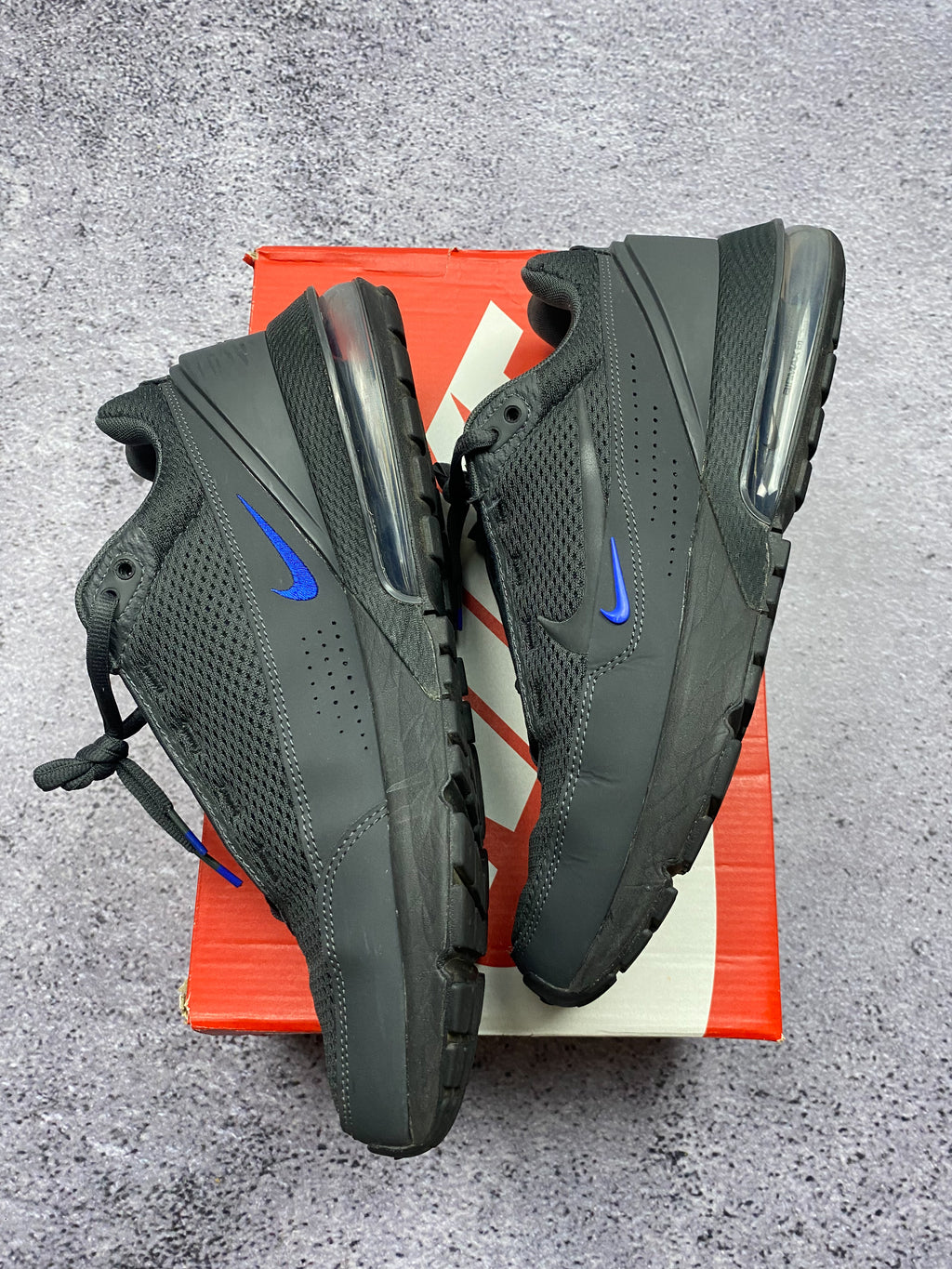 Nike Air Max Pulse 45.5 – Anthracite/Blue sports sneakers