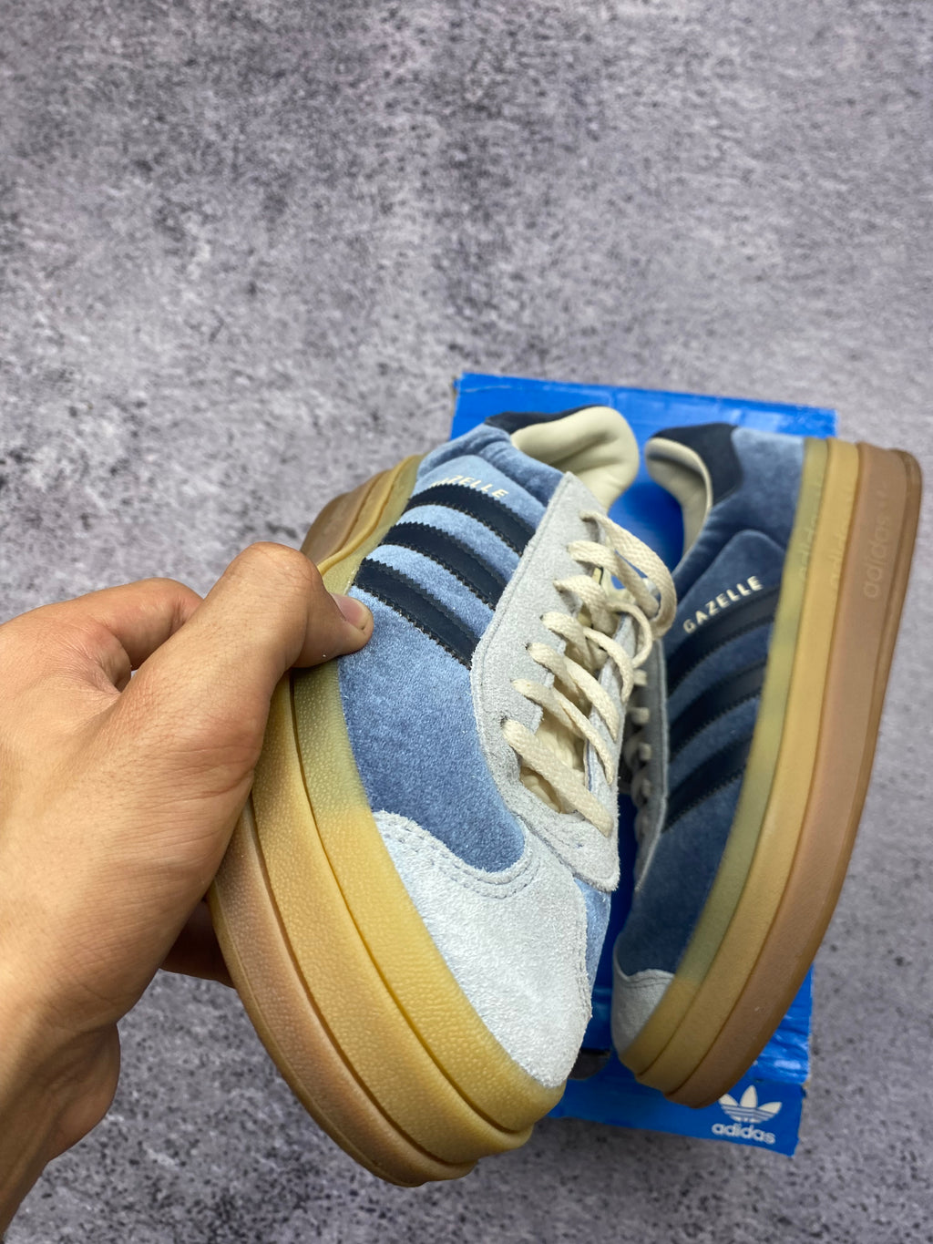 Adidas Gazelle Bold Platform – sneakersy zamszowe r. 42