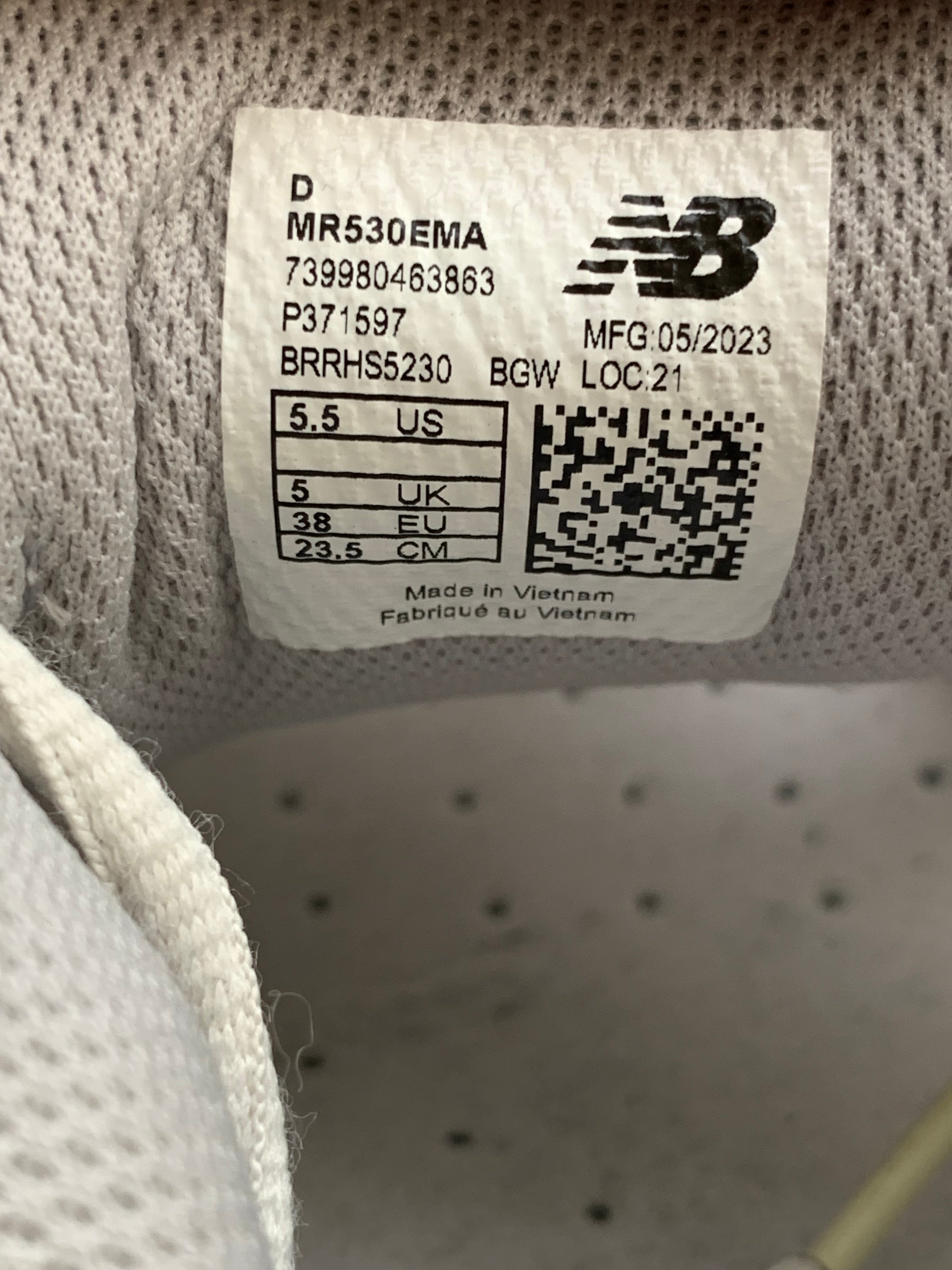 New Balance 530 MR530EMA Silver White Sneakersy Running Y2K r. 38 stan idealny