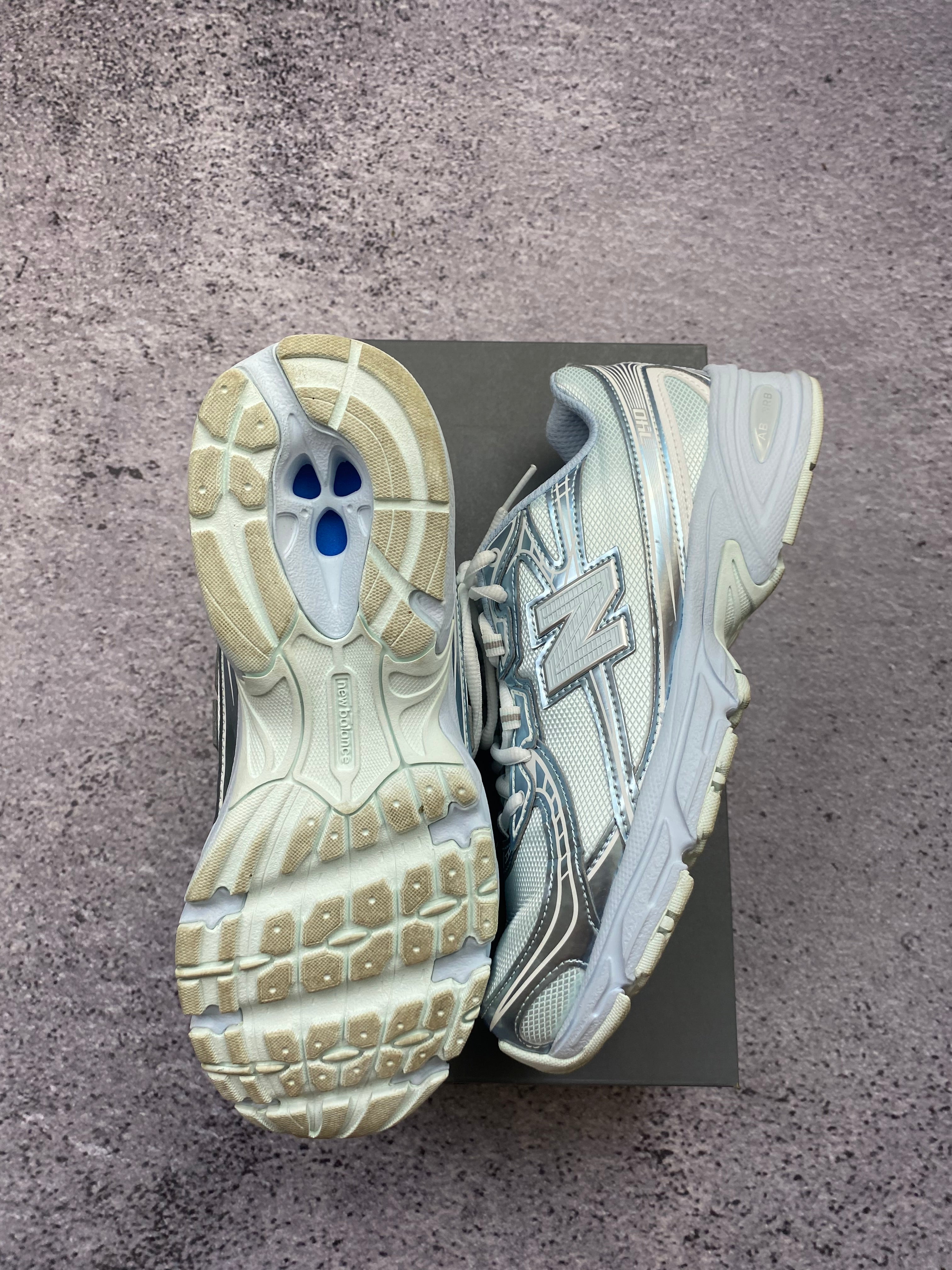 New Balance 740 white and silver sports sneakers size 40