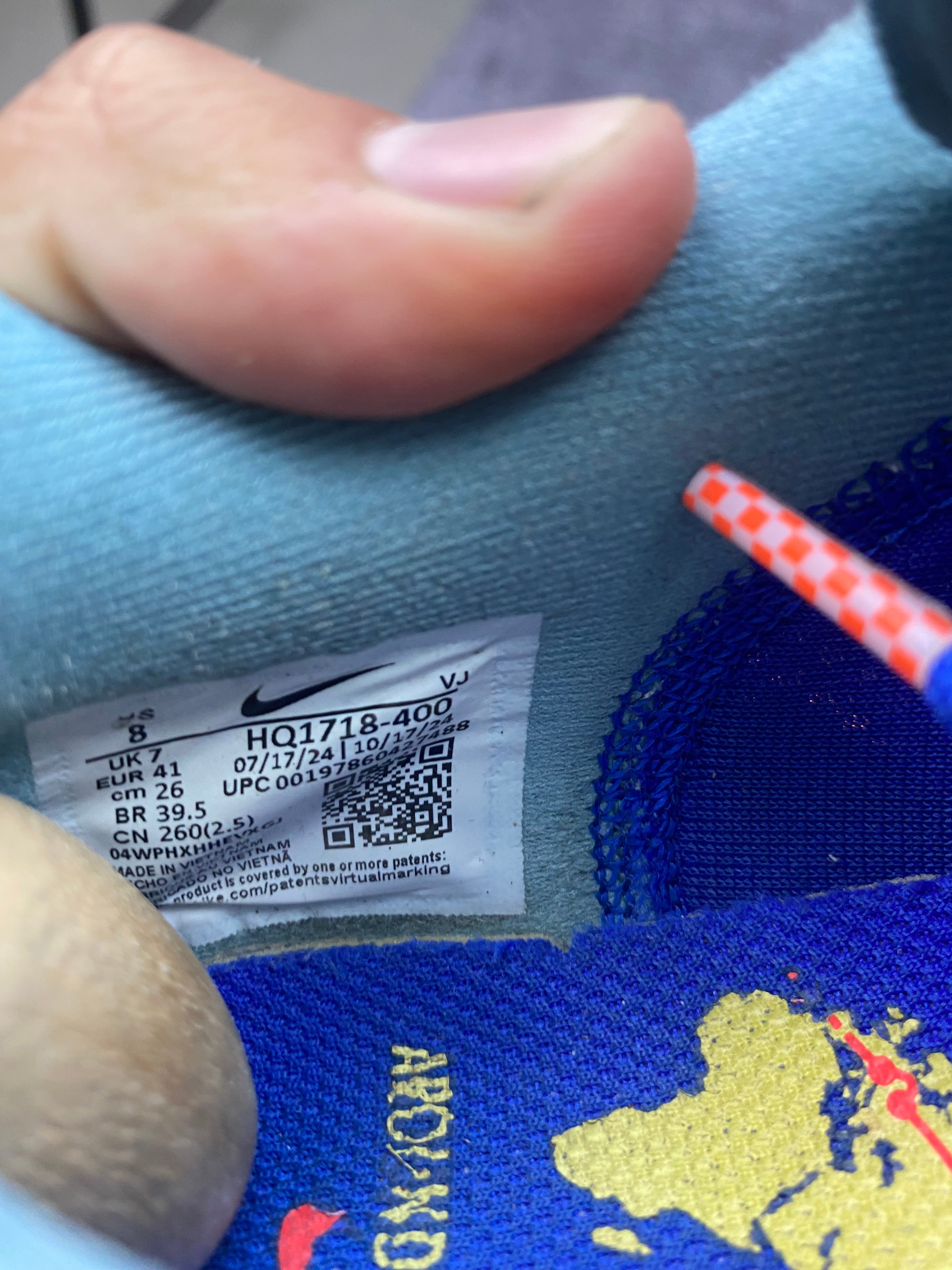 Nike ZoomX Invincible Run Flyknit Blue size 41