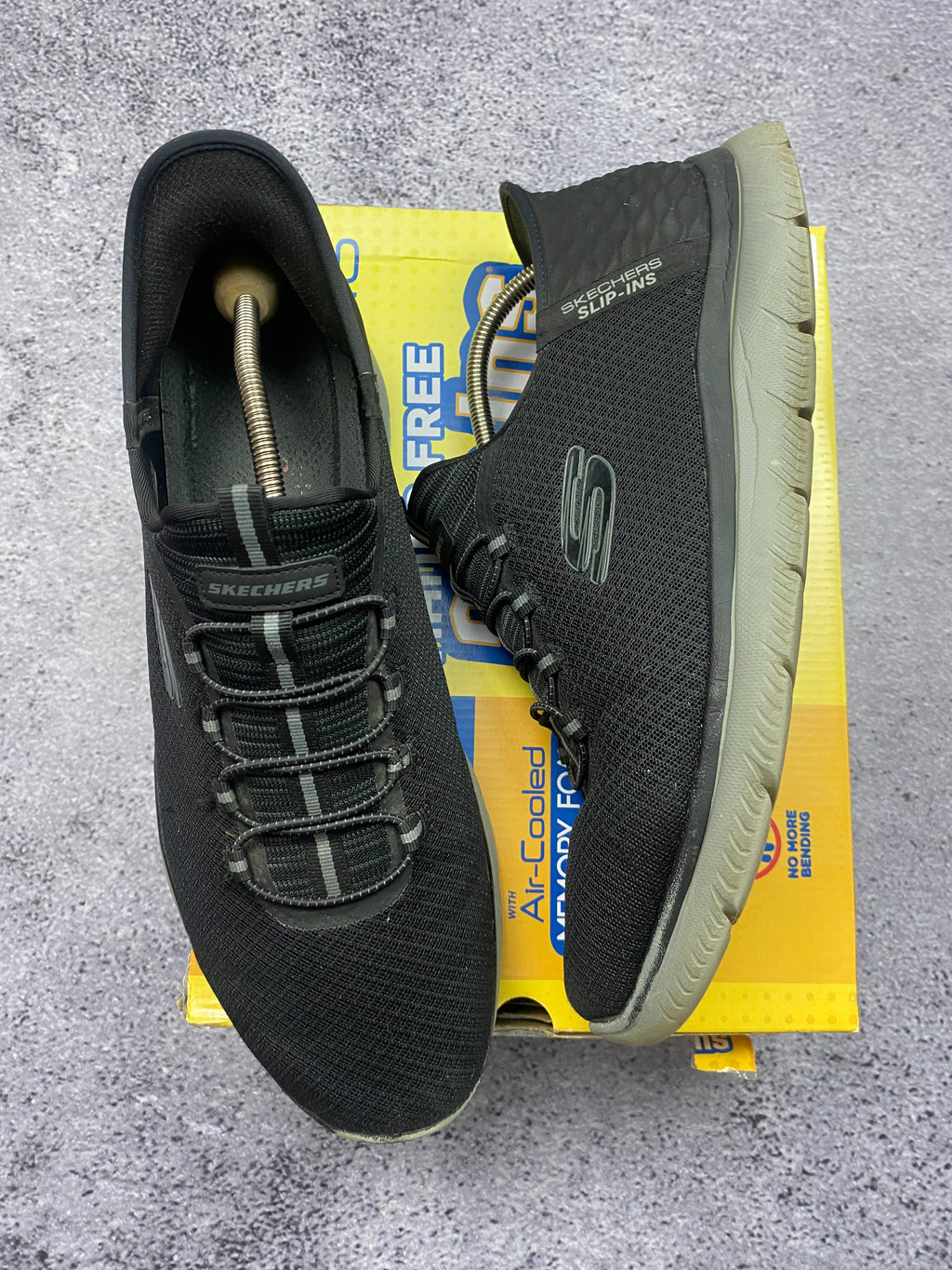 Skechers Slip-Ins Summits High Range 48.5 / UK 13 – Black Sneakers