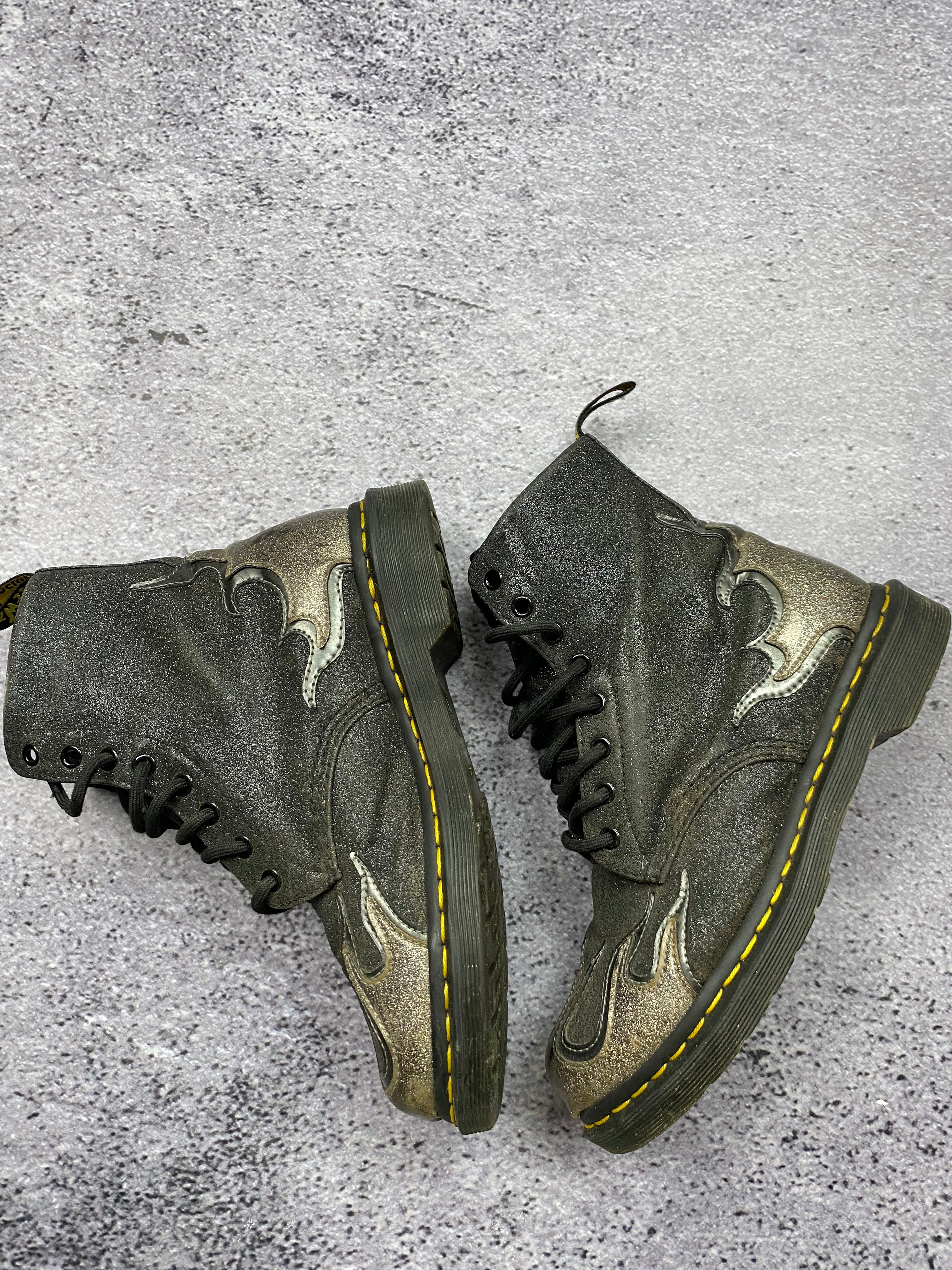 Dr. Martens 1460 Flame Glitter – botki skórzane r. 39