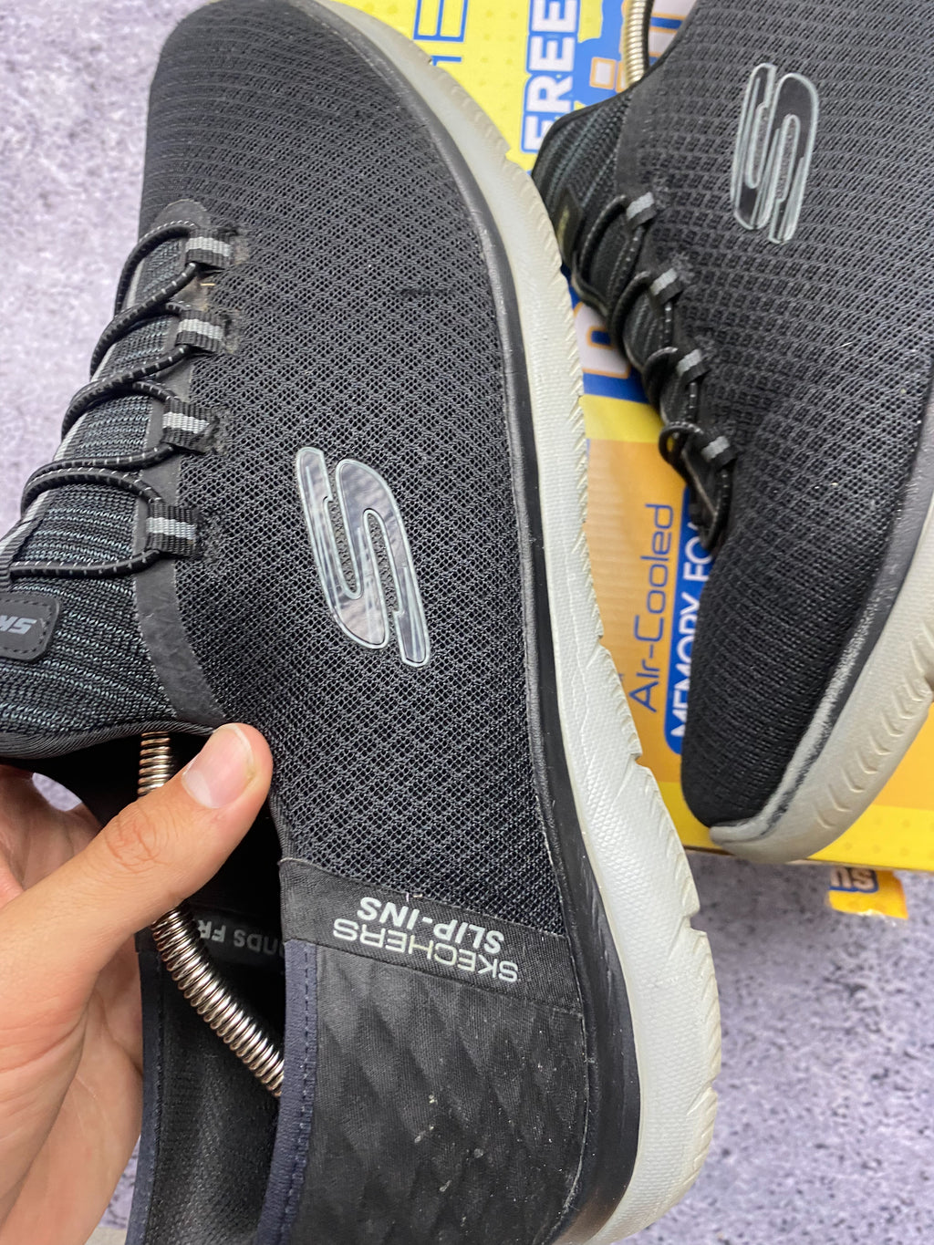 Skechers Slip-Ins Summits High Range 48.5 / UK 13 – Black Sneakers