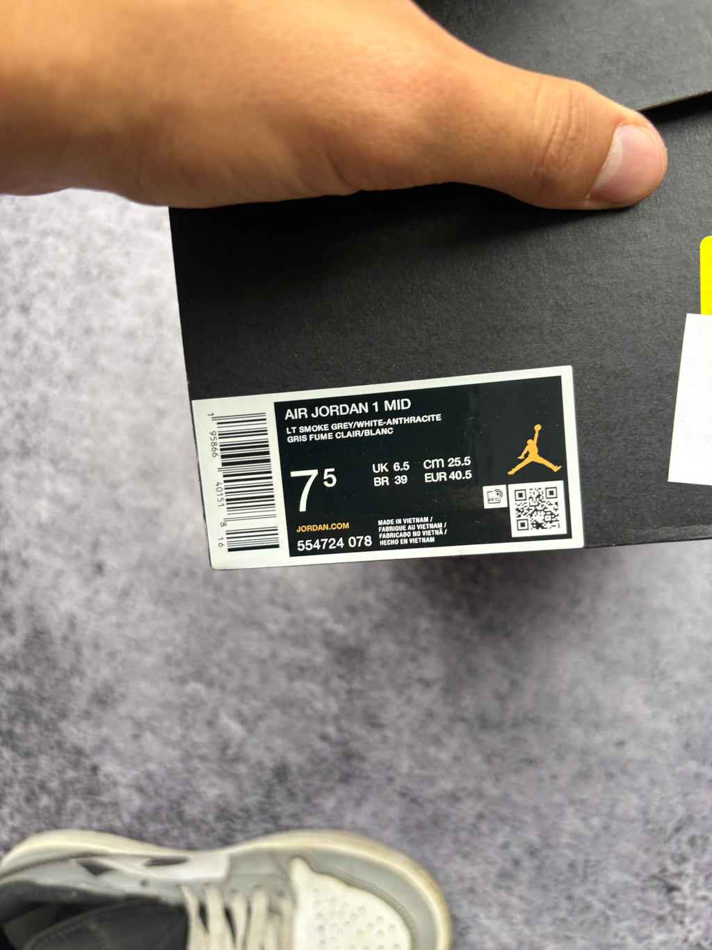 Nike Air Jordan 1 Mid Light Smoke Grey White Anthracite High Top Sneakers EU 40.5