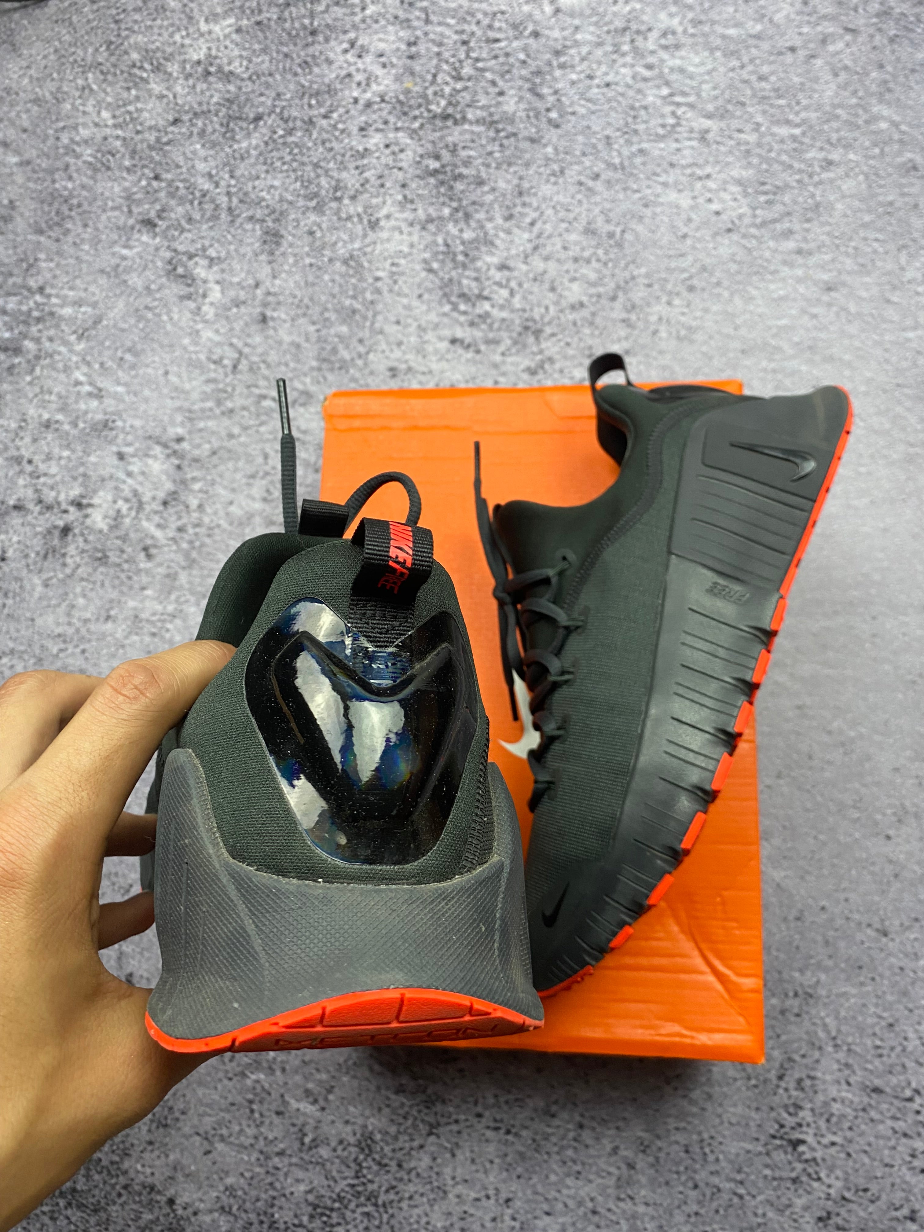 Nike Free RN Black Orange 44 – lightweight sports shoes